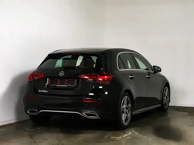 Mercedes-Benz A-Class view 3