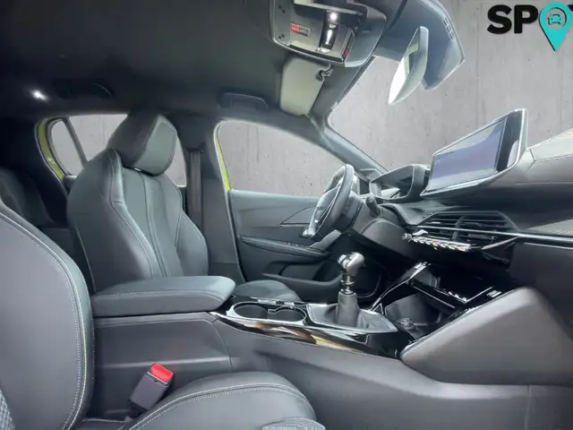 Peugeot 208 view 13