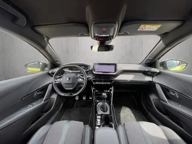 Peugeot 208 view 12
