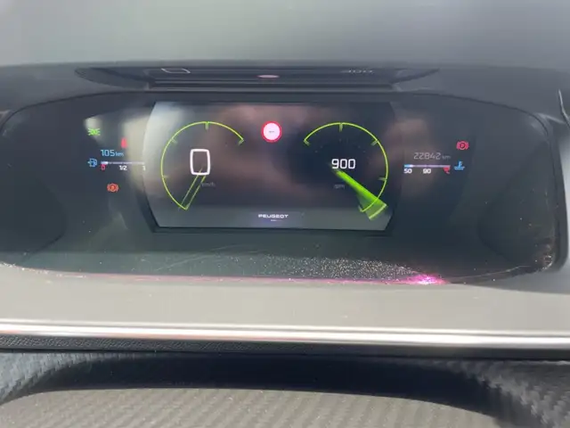 Peugeot 208 view 15
