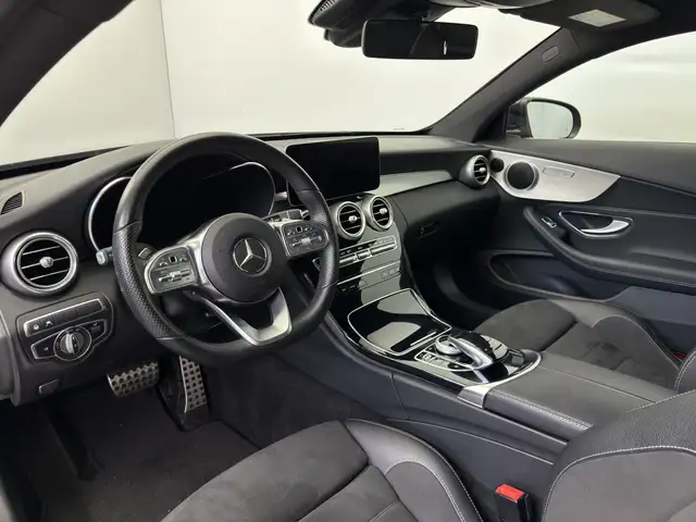 Mercedes-Benz 300 view 9
