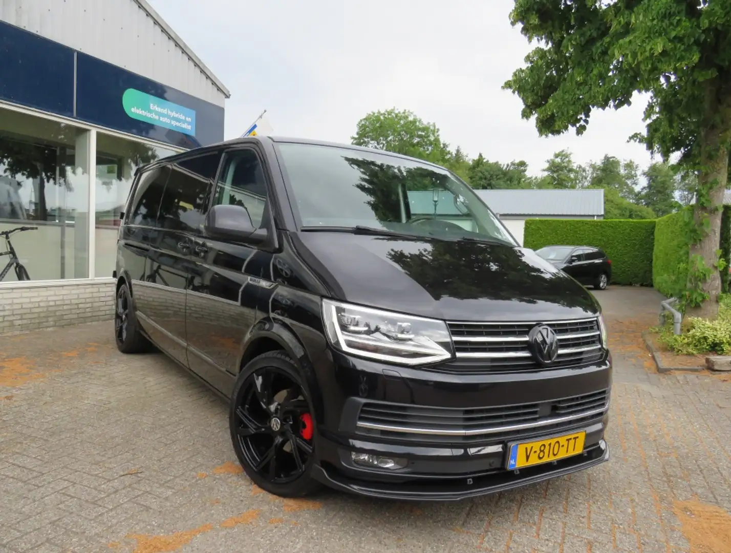 Volkswagen Transporter 2.0 TDI L2H1 DSG AUT. TREKHAAK / NAVI Zwart - 2