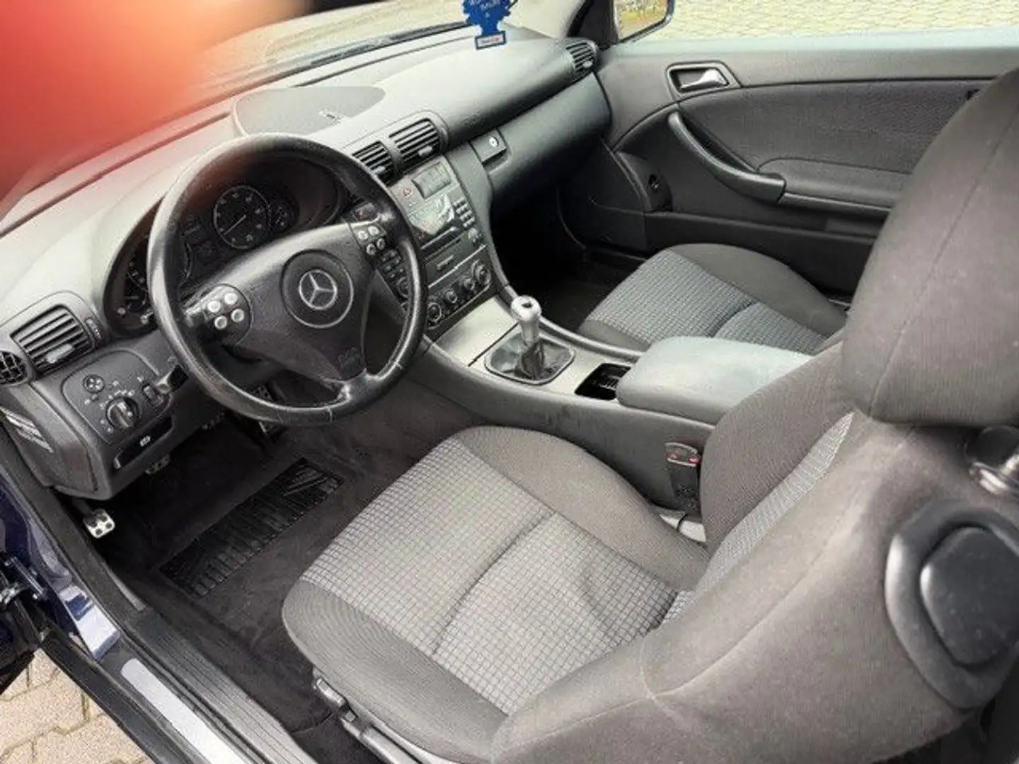 Mercedes-Benz C 180 C Sportcoupe C 180 Kompressor. SPORTPAKET! Blau - 2