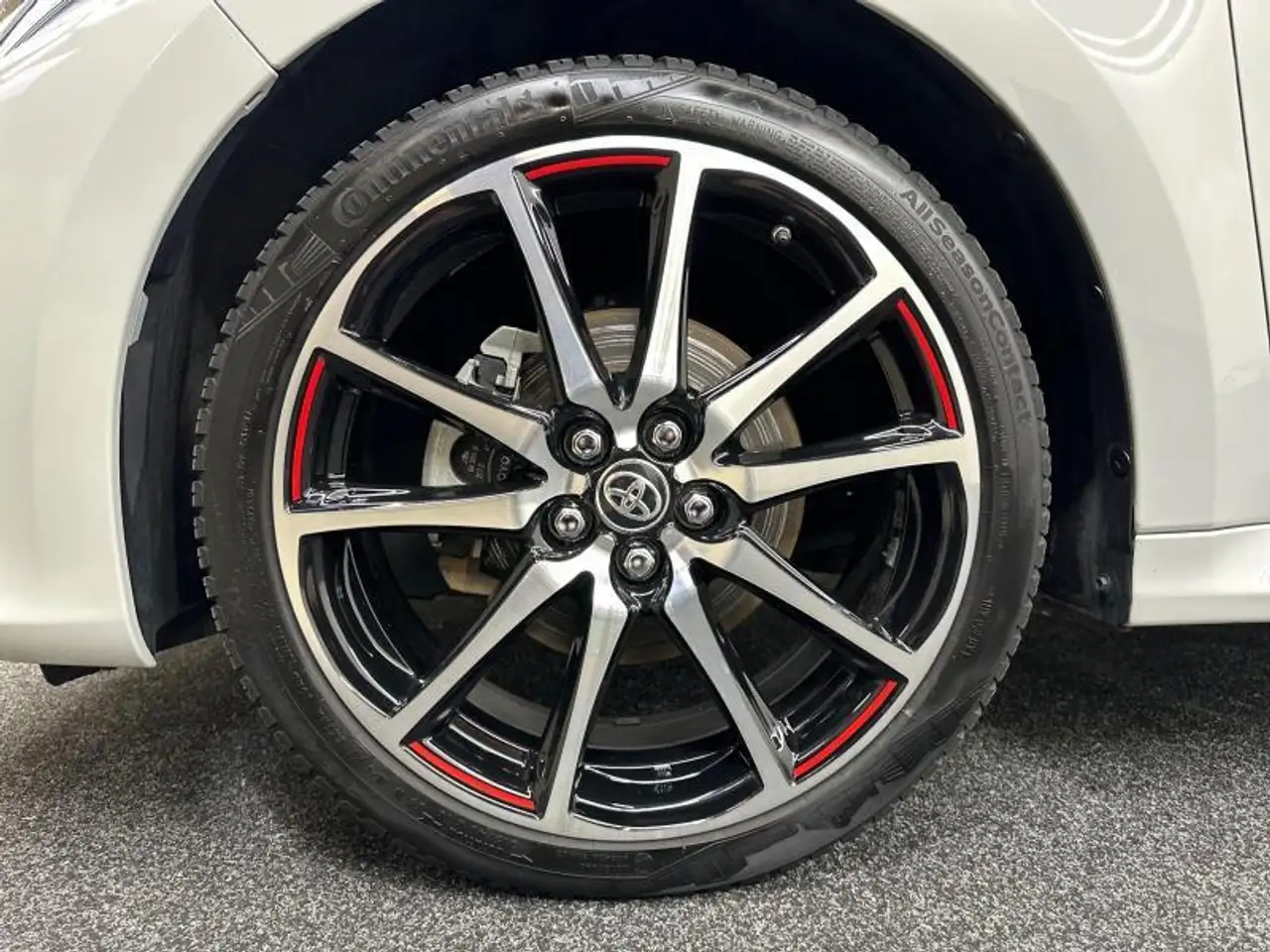 Toyota Yaris GR Sport, миниатюра 13