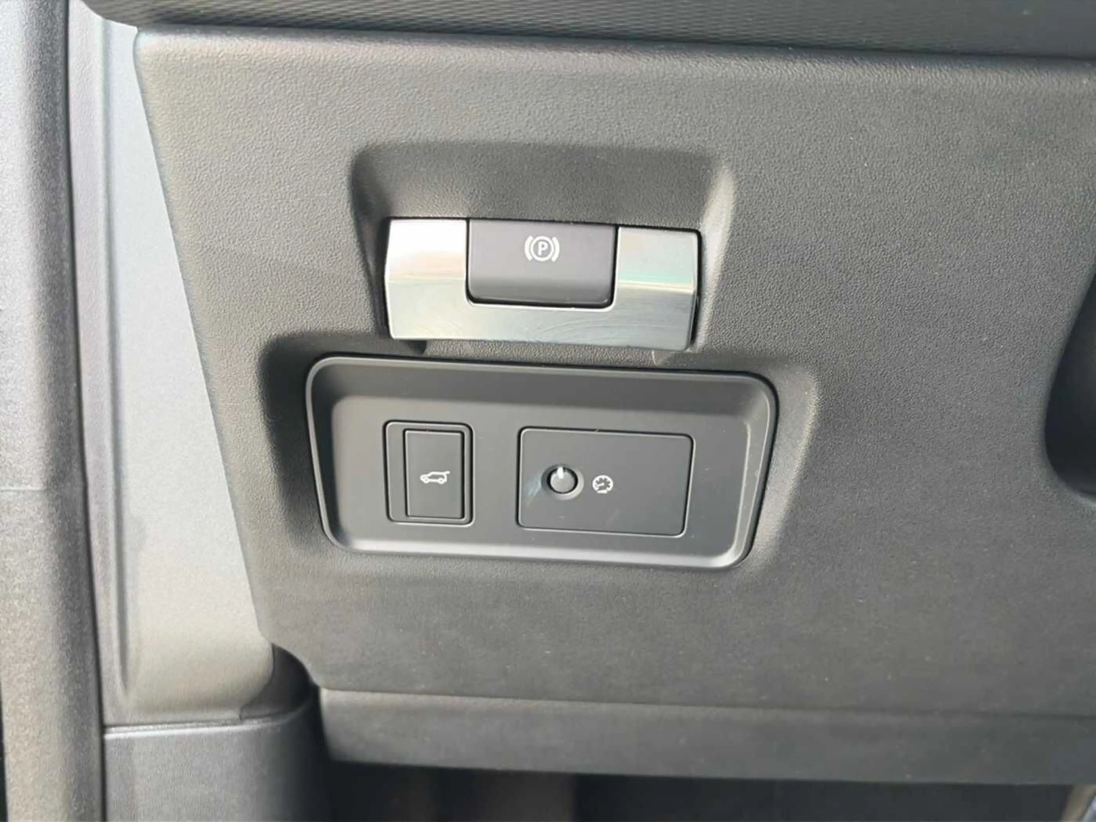 Land Rover Discovery Sport D165 R-Dyn Pano*Meridian*WinterP — photo 13