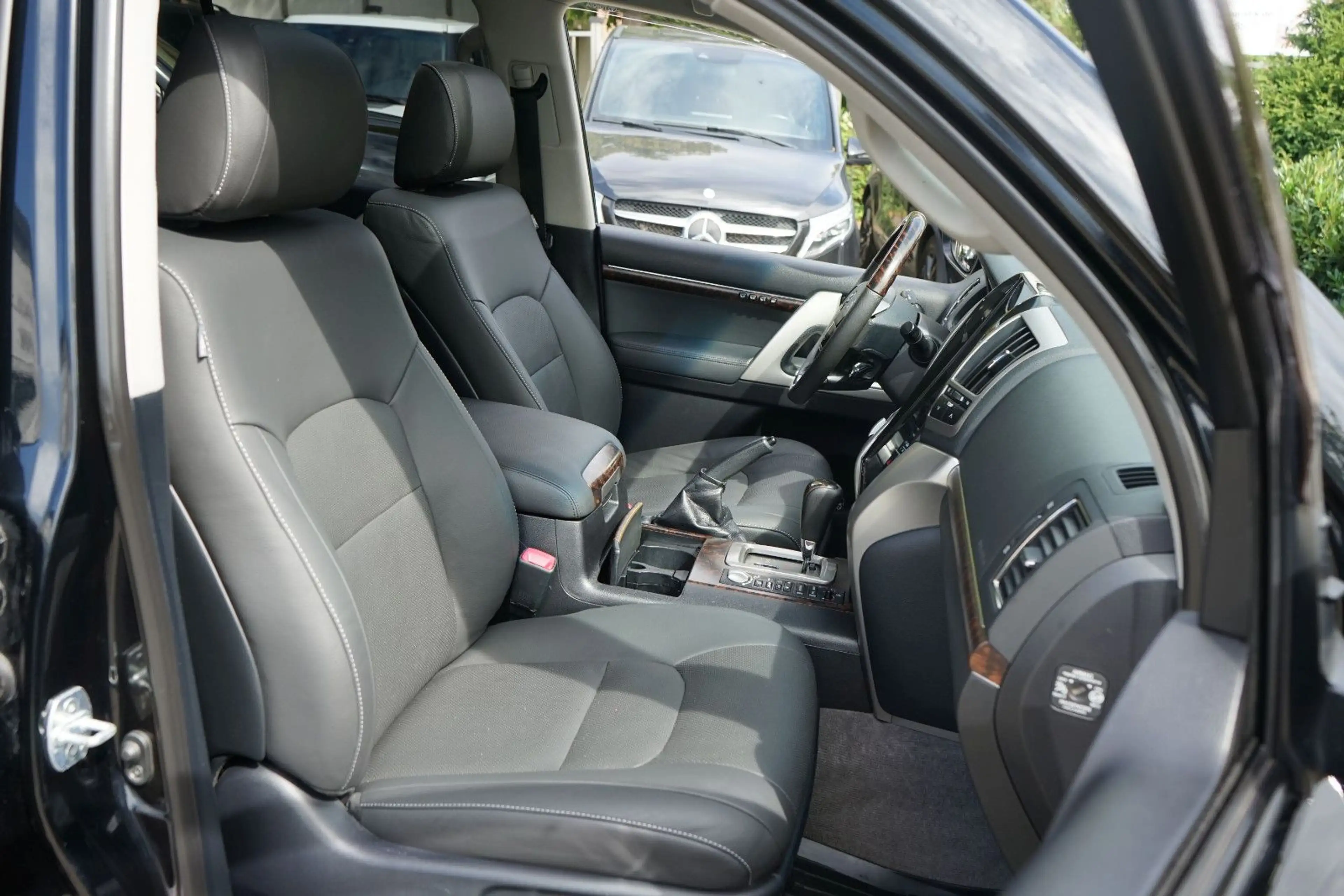 Toyota Land Cruiser 4.5 V8-D Executive*7SITZ*SCHECKHEFT — photo 9