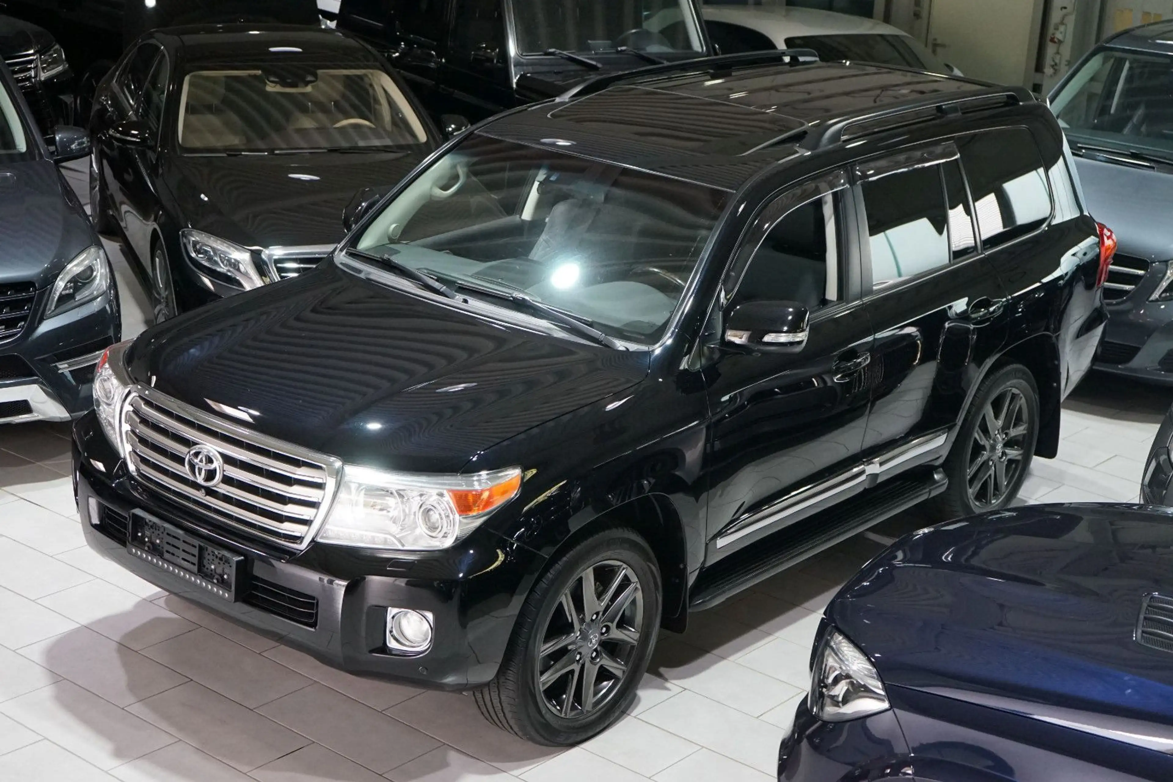 Toyota Land Cruiser 4.5 V8-D Executive*7SITZ*SCHECKHEFT