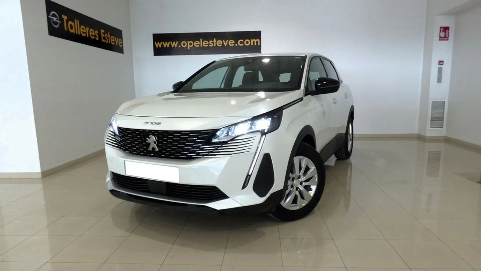 Peugeot 3008 1.2 ACTIVE PACK 130cv S&S EAT8 GT Blanco - 2