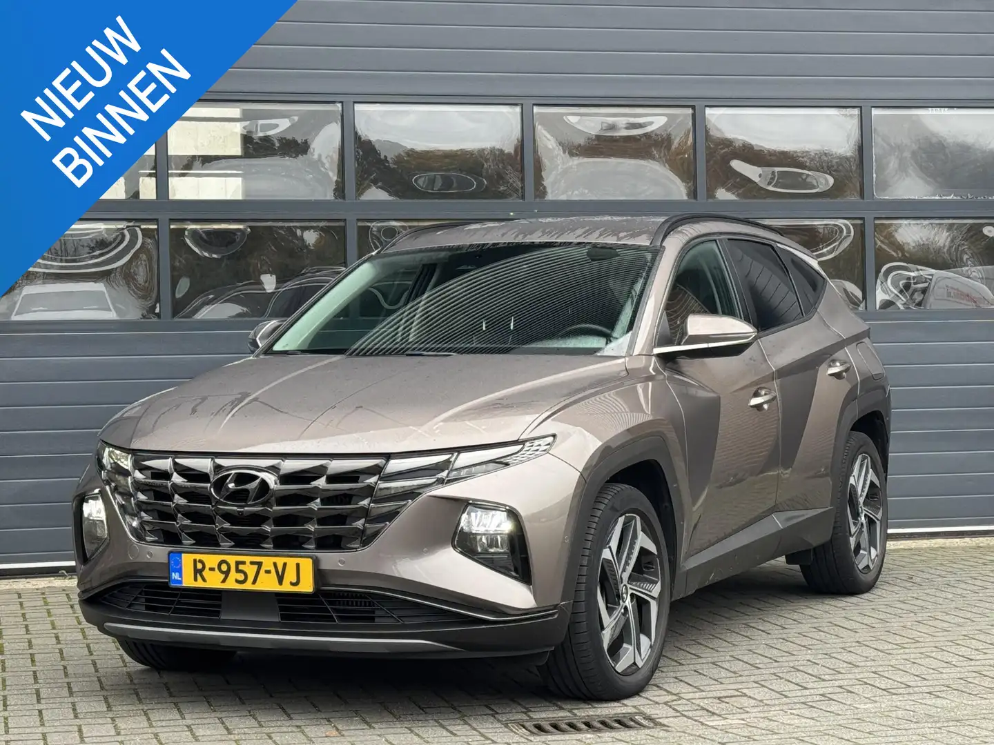Hyundai TUCSON 1.6 T-GDI HEV PREMIUM I AUTOMAAT I APPLE CARPLAY I Marrone - 1