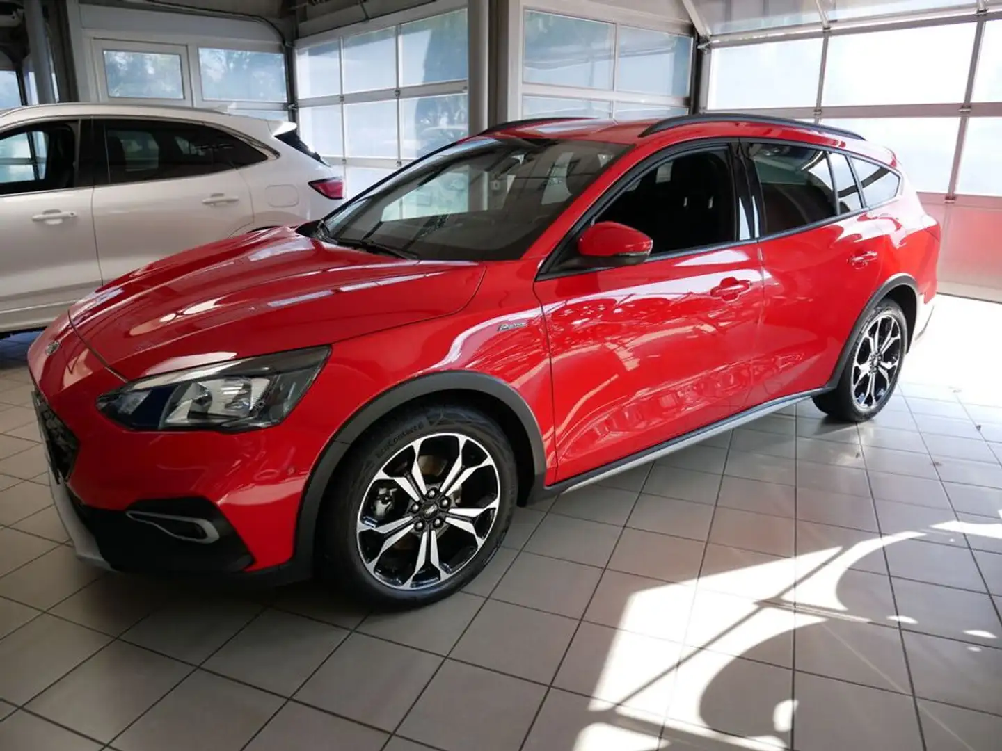 Ford Focus Traveller Active X Rot - 1