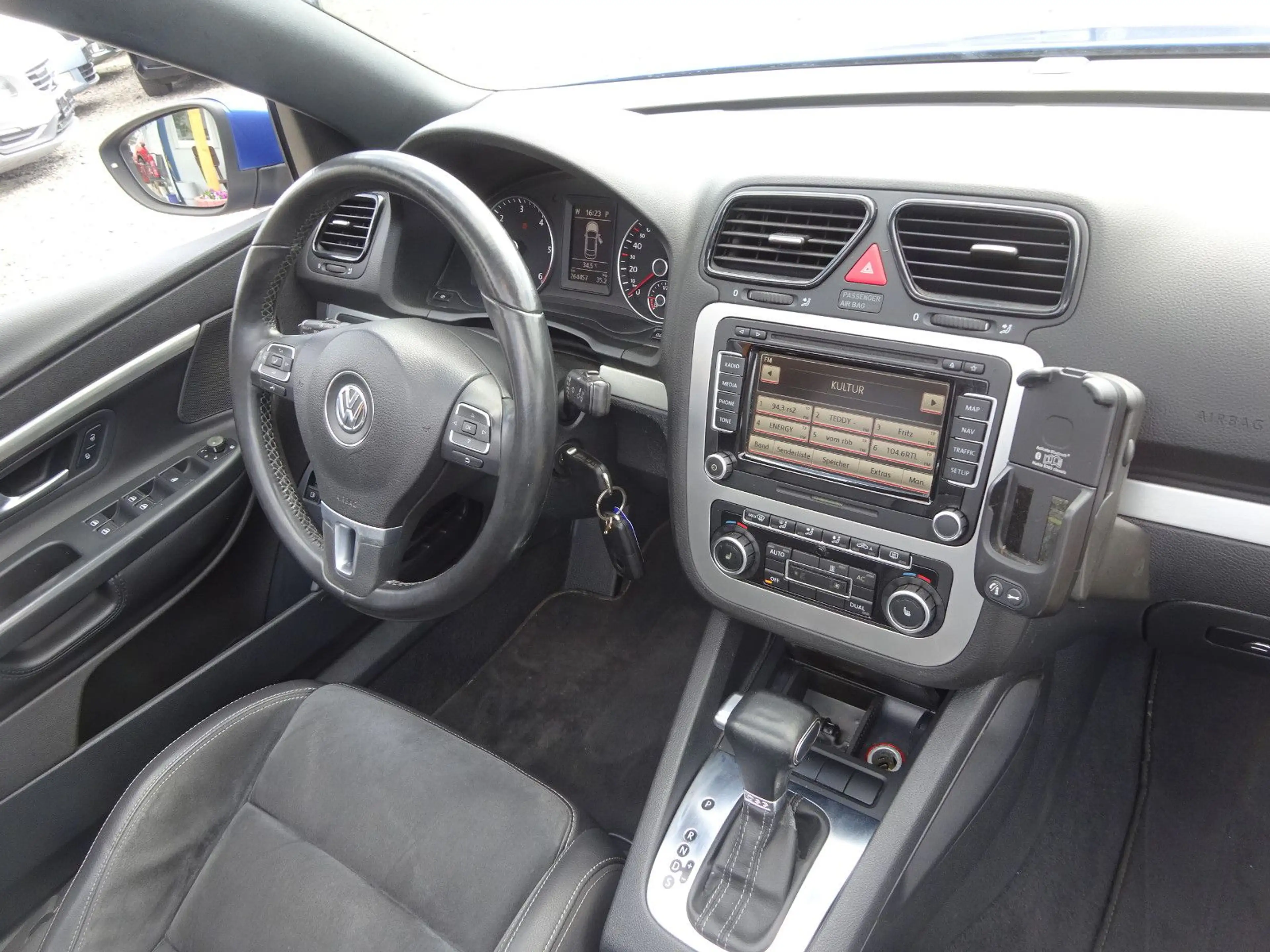 Volkswagen Eos 2.0 TDI DSG — photo 11