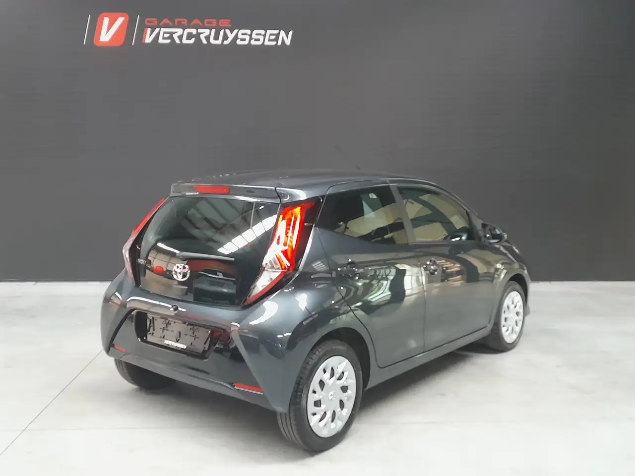 Toyota Aygo 1.0i VVT-i Automaat Camera Carplay, миниатюра 2