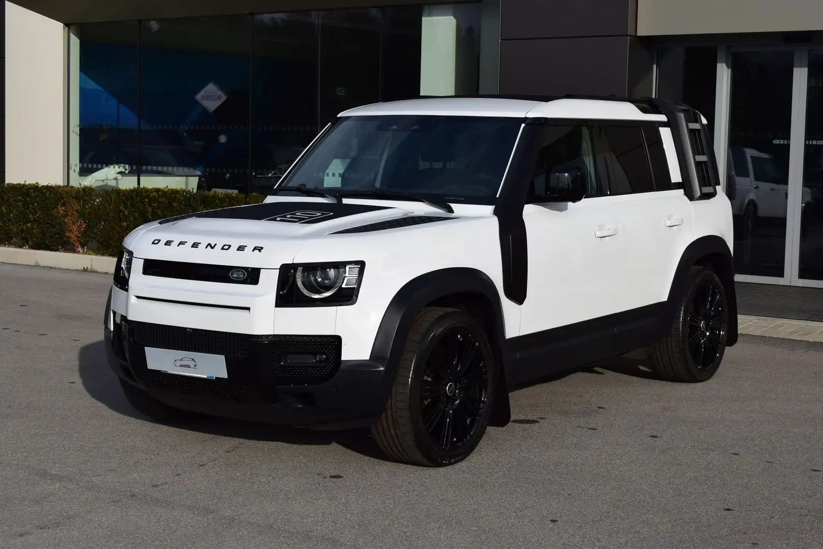 Land Rover Defender 110 3.0D I6 200 CV AWD Auto SE Bianco - 1