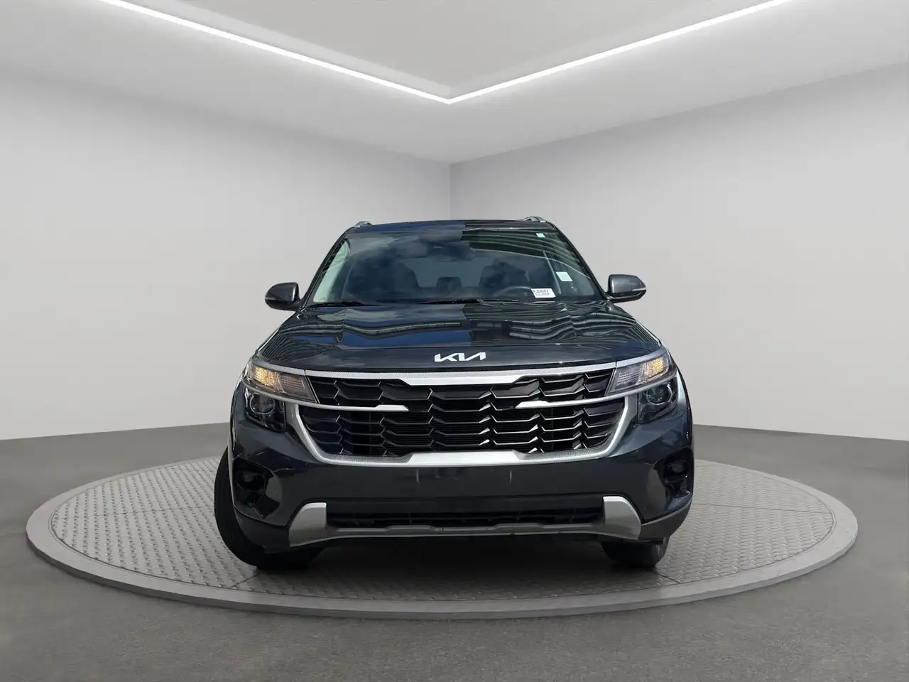Kia Seltos photo Kia Seltos