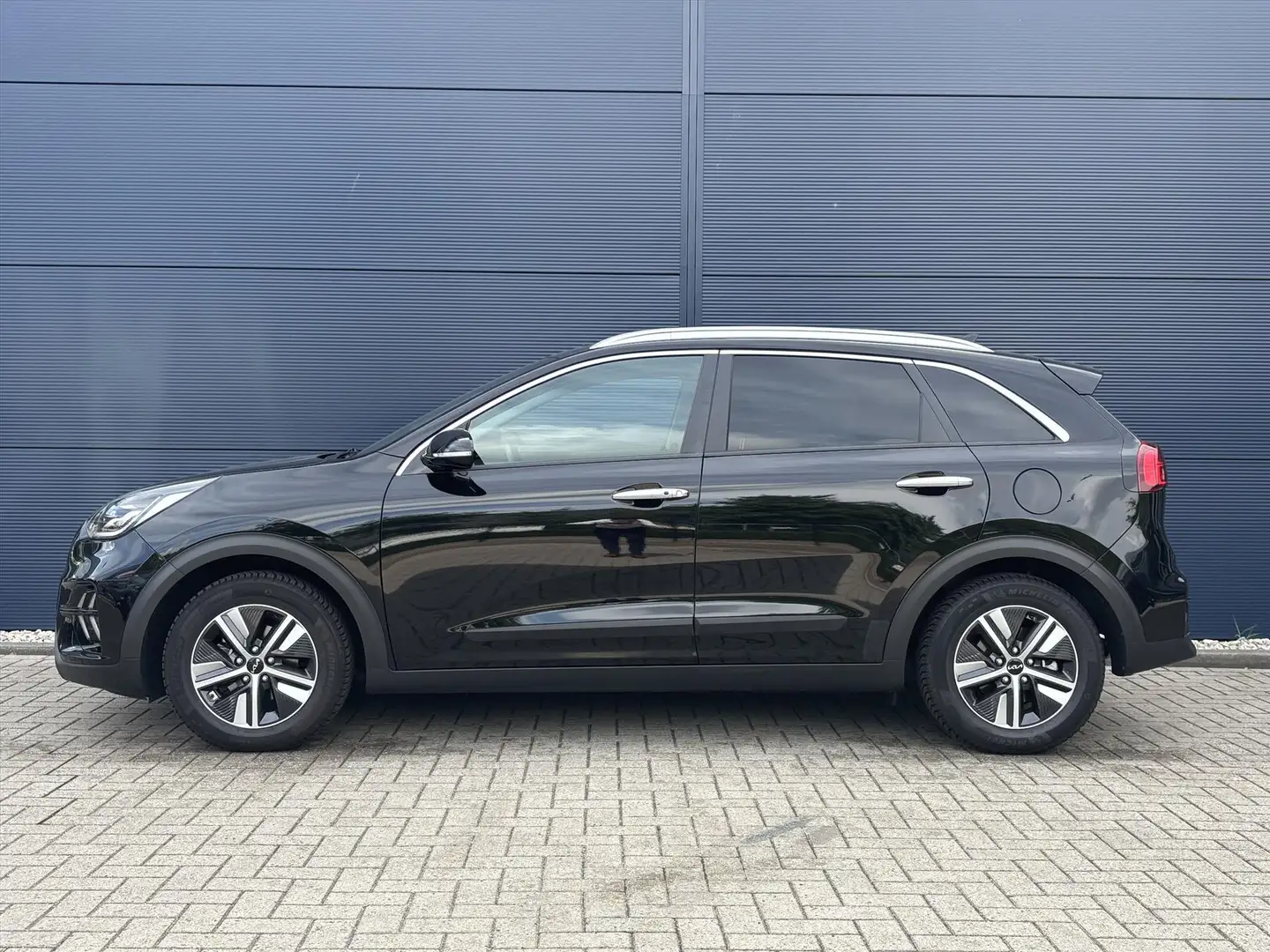 Kia Niro 1.6 GDi Hybrid 141pk DCT6 DynamicPlusLine | Adapti Zwart - 2