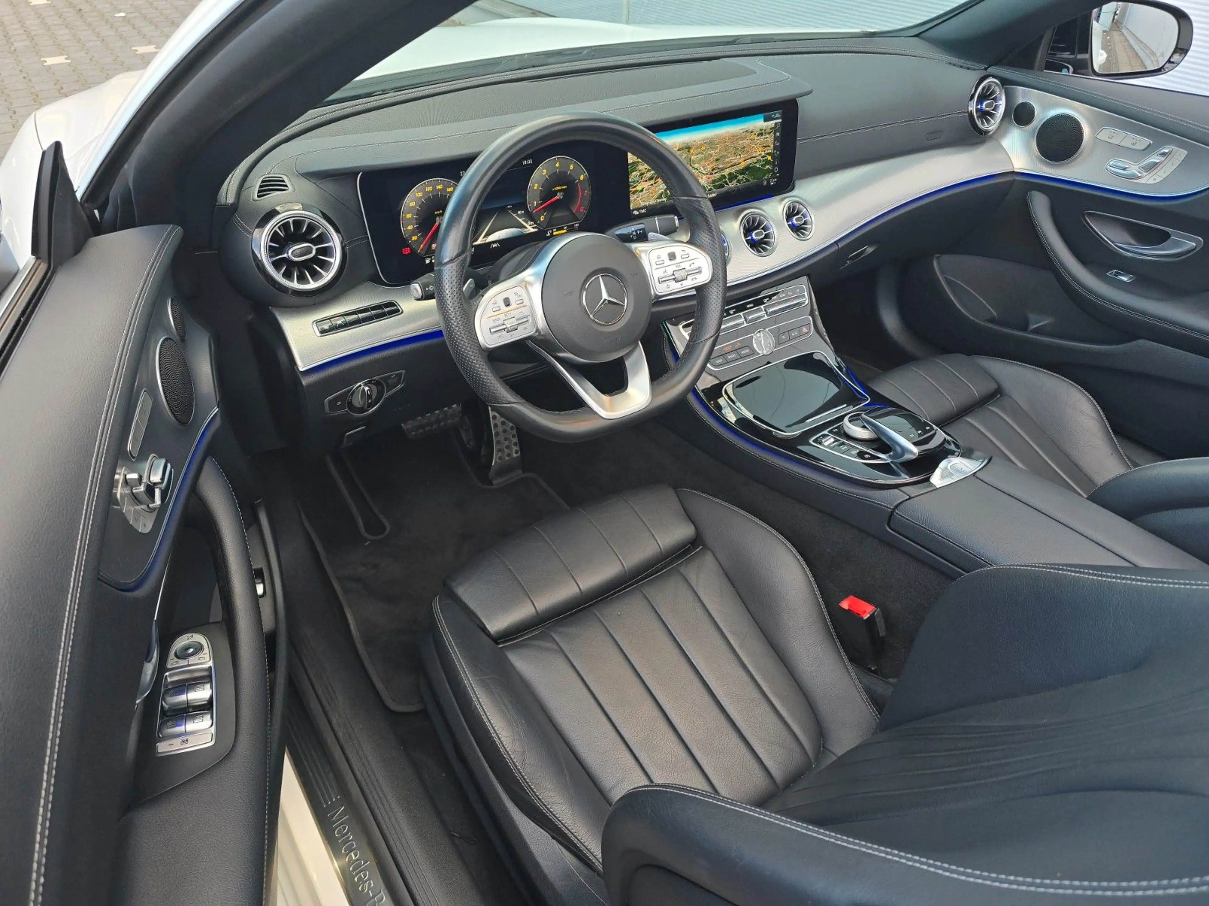 Mercedes-Benz E 450 E Cabrio E 450 4Matic — photo 7