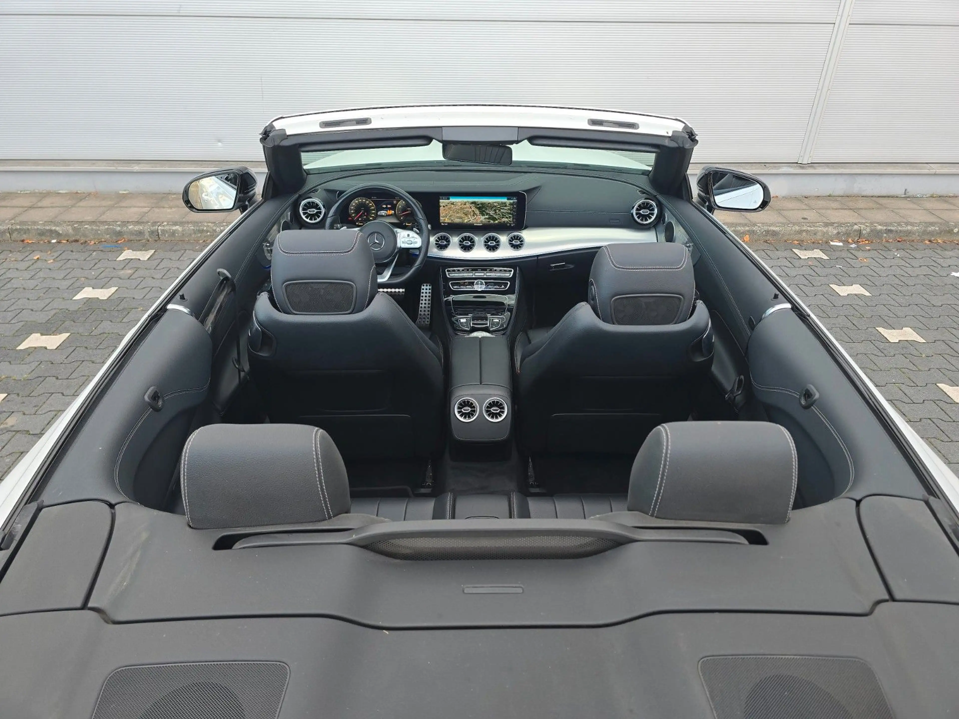 Mercedes-Benz E 450 E Cabrio E 450 4Matic — photo 10