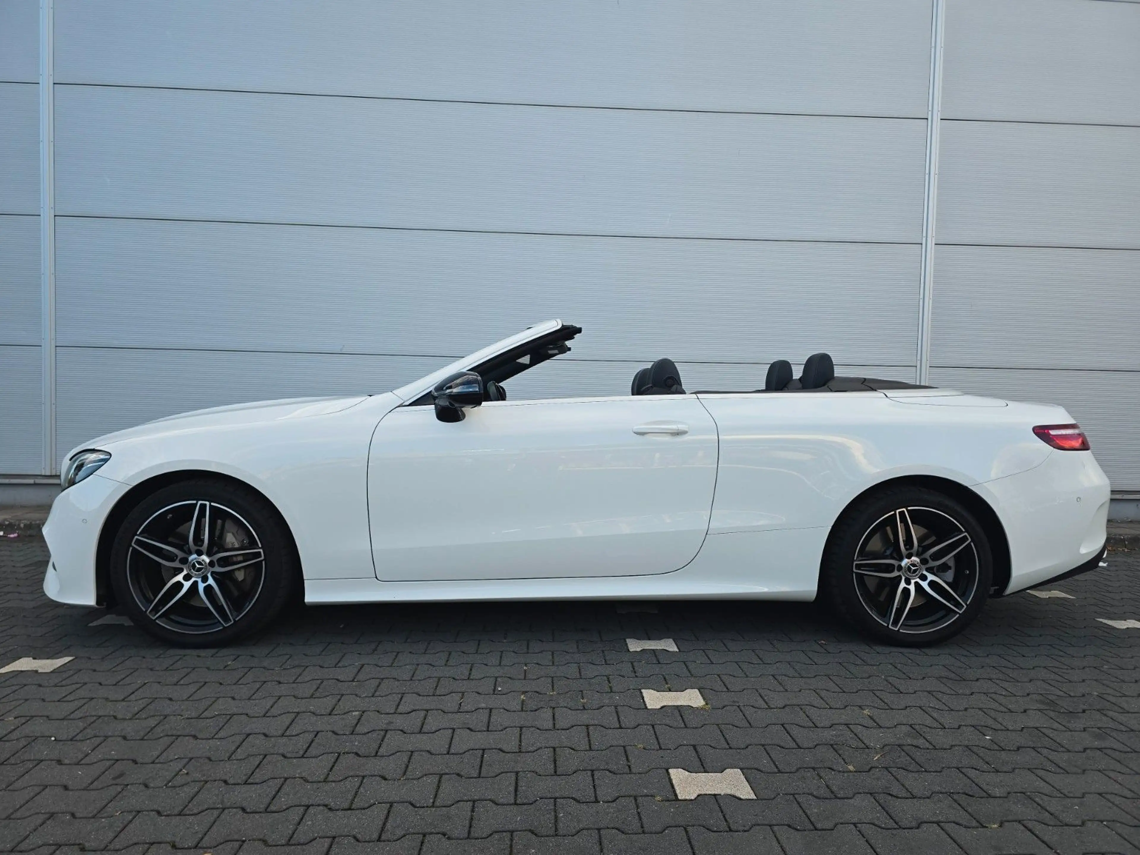 Mercedes-Benz E 450 E Cabrio E 450 4Matic — photo 4