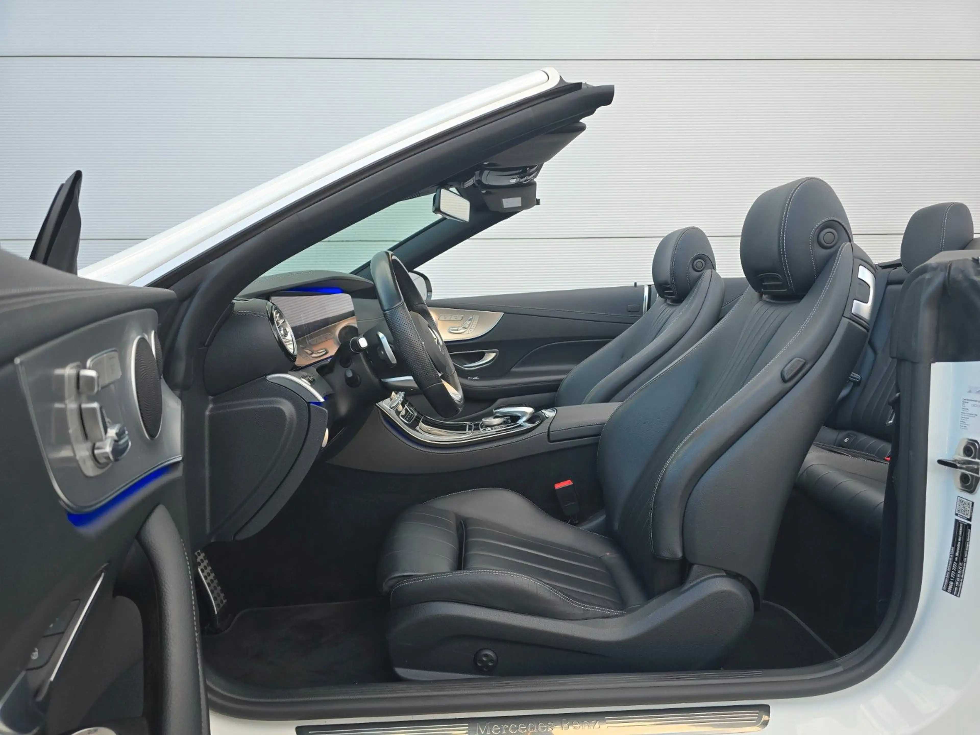 Mercedes-Benz E 450 E Cabrio E 450 4Matic — photo 8