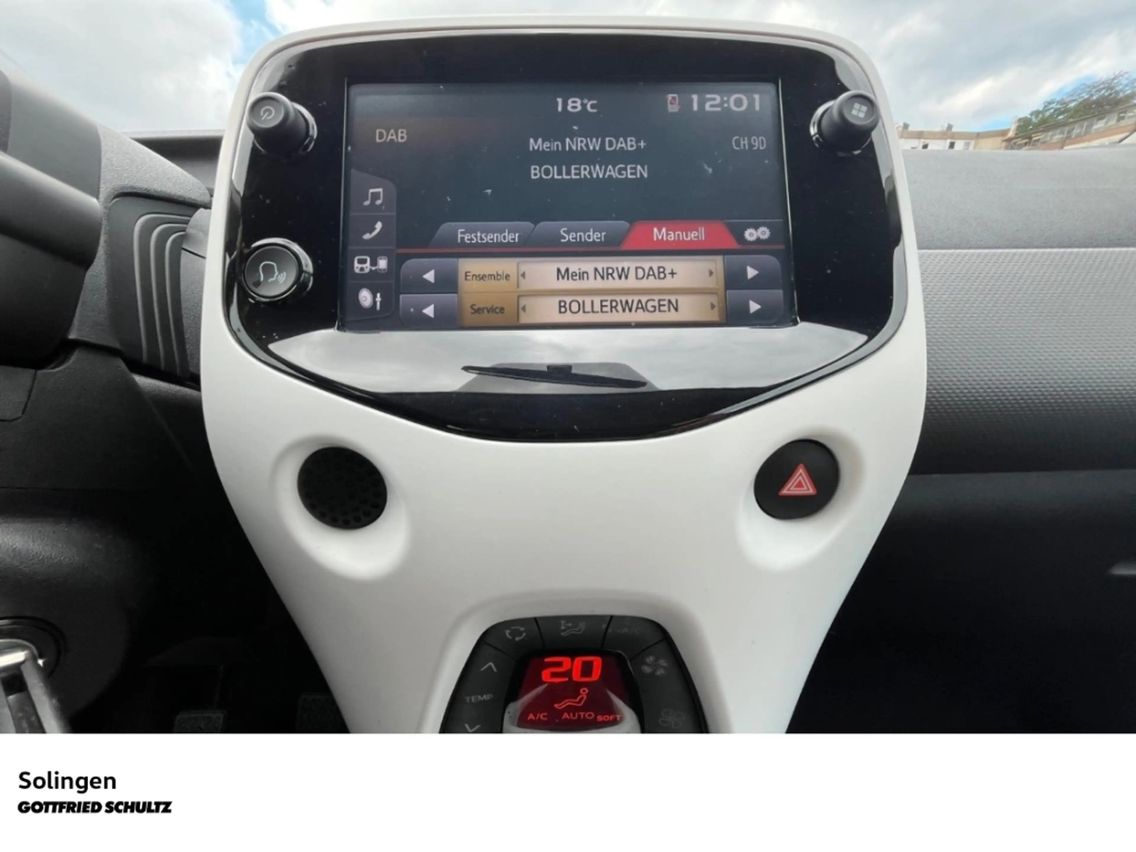 Citroen C1 1.0 Shine Klima   Kamera   SHZ   ACAA   Isofix — photo 13