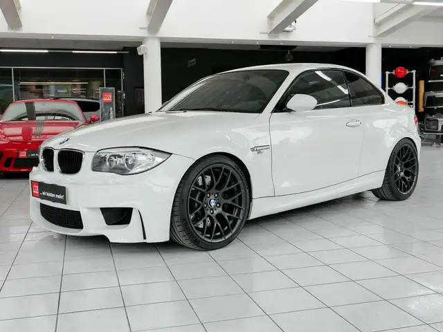 BMW 1er M Coupé 1er M Coupé *MOTORSPORT SITZE*ALPINWEISS*NAVI* Ansicht 3