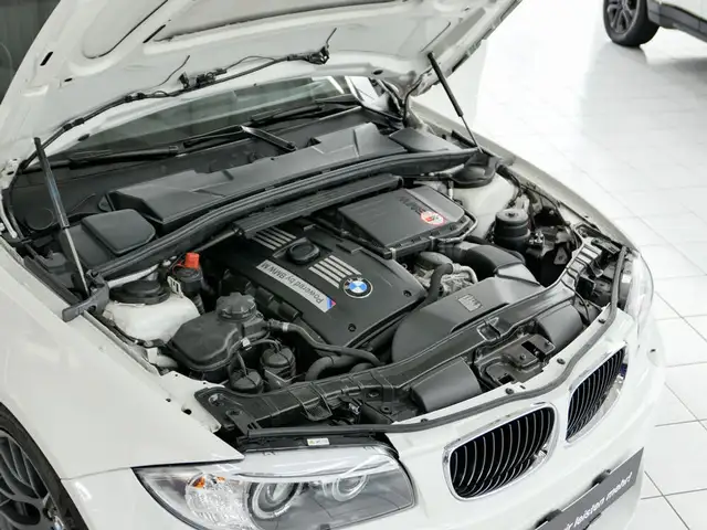 BMW 1er M Coupé 1er M Coupé *MOTORSPORT SITZE*ALPINWEISS*NAVI* Ansicht 21