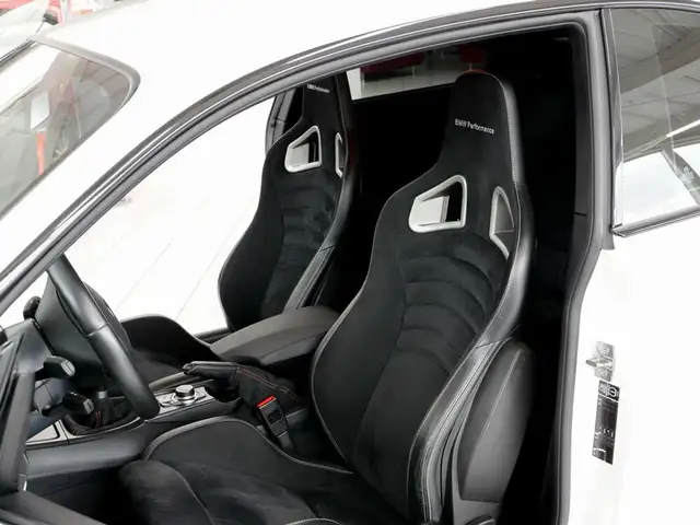 BMW 1er M Coupé 1er M Coupé *MOTORSPORT SITZE*ALPINWEISS*NAVI* Ansicht 18