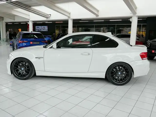 BMW 1er M Coupé 1er M Coupé *MOTORSPORT SITZE*ALPINWEISS*NAVI* Ansicht 4
