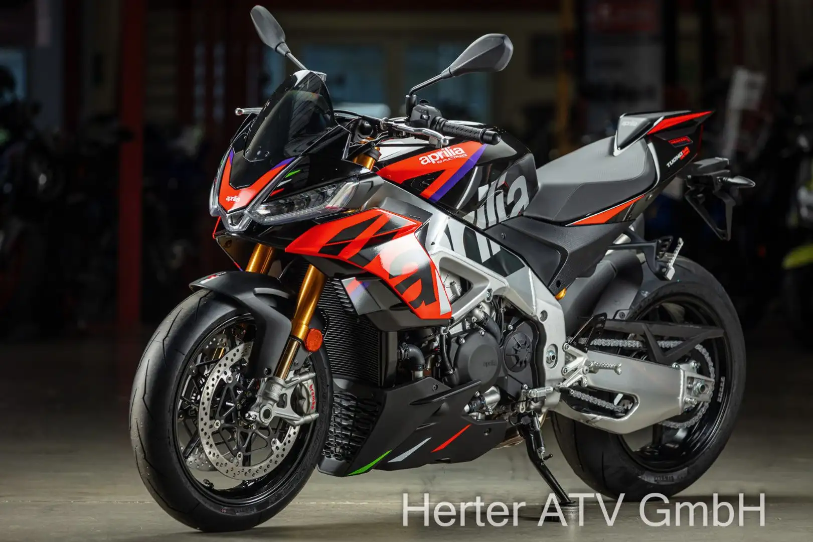 Aprilia Tuono V4 Factory -- Time Attack  Modell 2024-- Fekete - 2