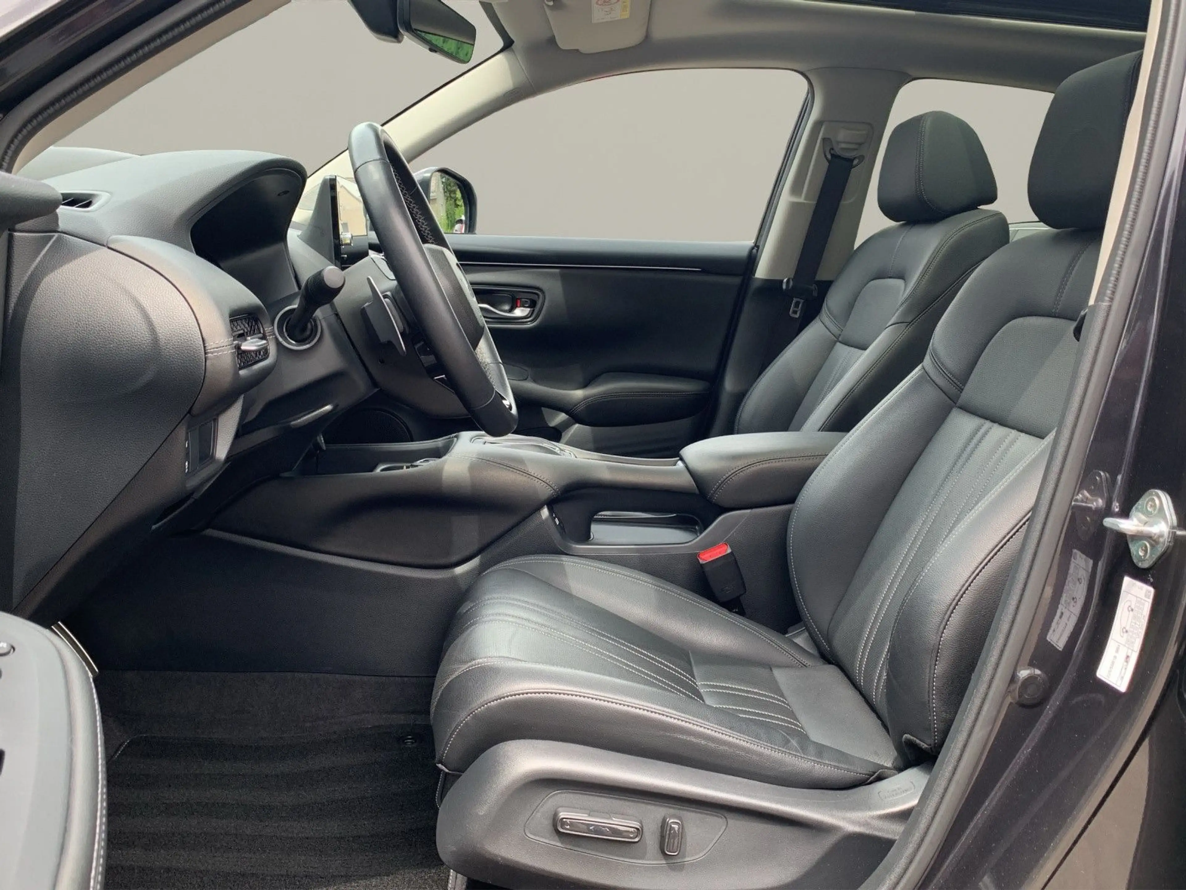 Honda ZR-V e:HEV Advance 19 Zoll — photo 14