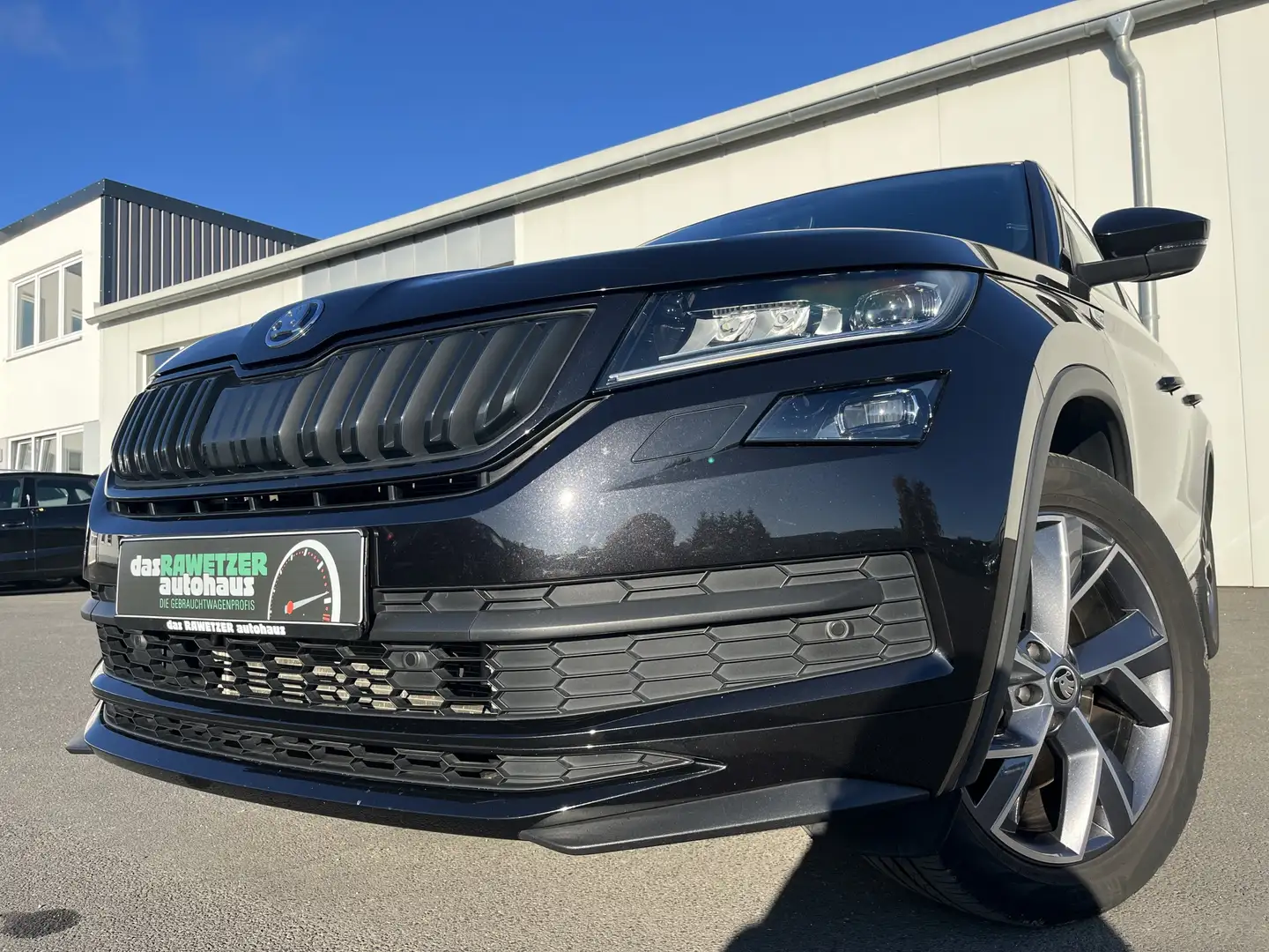 Skoda Kodiaq 2.0 TDI DSG 4x4 Sportline AHK 225€ m. 20% Anzahl Schwarz - 1