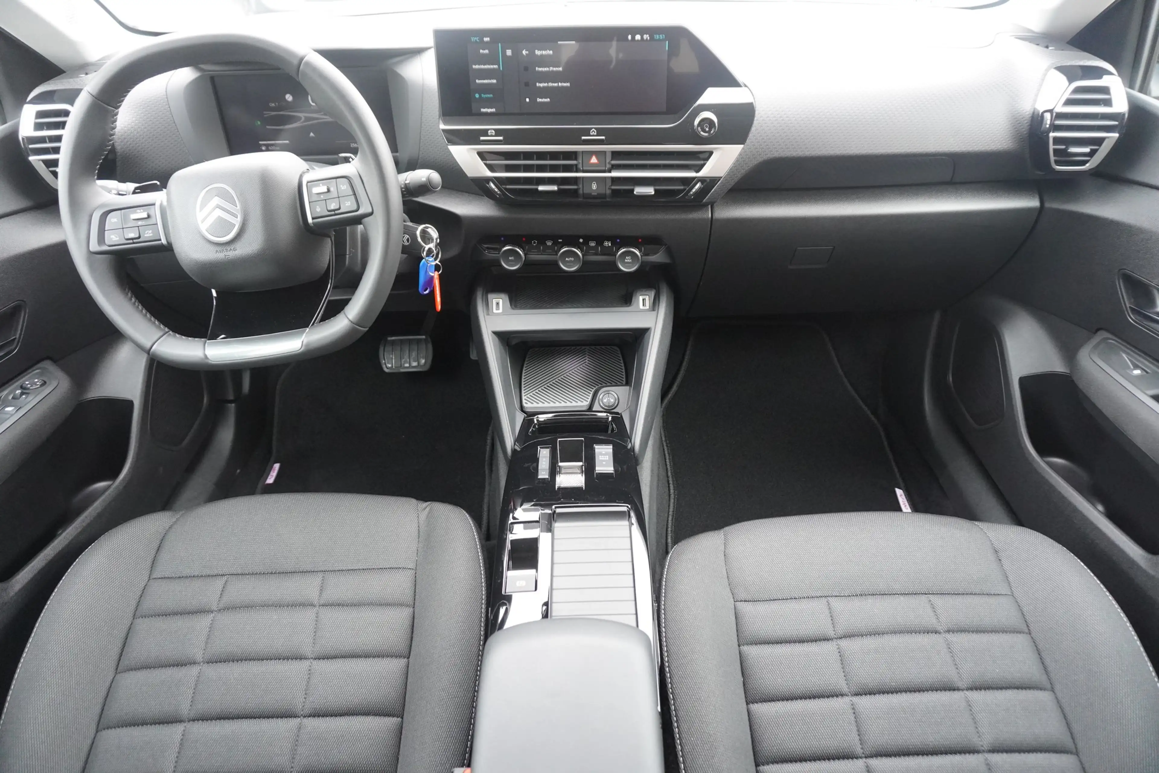 Citroen C4 Hybrid 145 Aut. LED Navi Kamera — photo 10