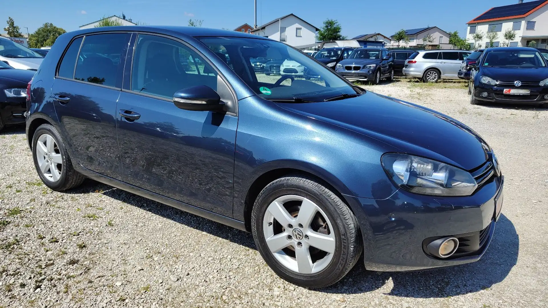 Volkswagen Golf VI 1.2 TSI Team - Navigation* 2xPDC* AHK* Bleu - 1