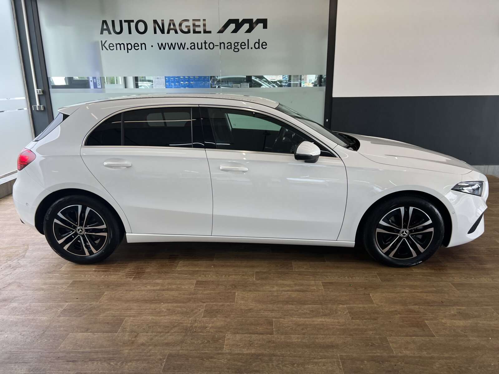 Mercedes-Benz A 180