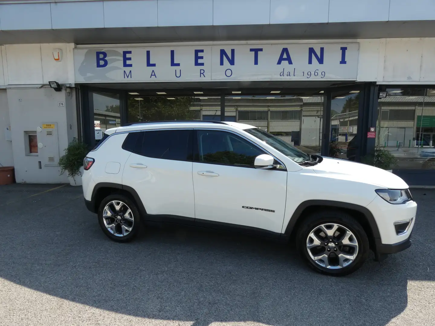Jeep Compass 1.6 mjt Limited 2wd 120cv my19 Bianco - 1