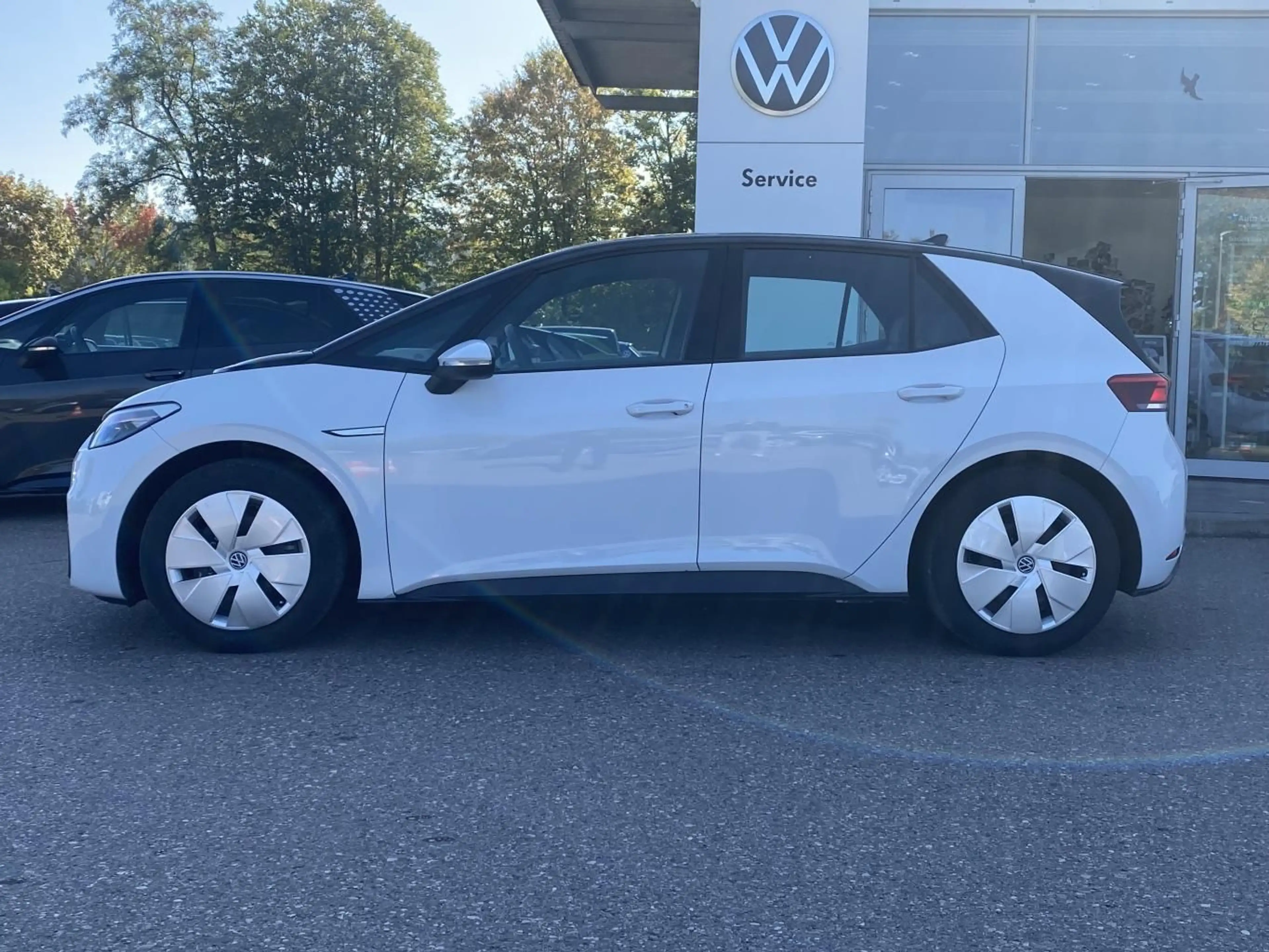 Volkswagen ID.3 PURE APP-CONNECT+NAVI+CCS+LED+DAB+LANE-ASSI — photo 2