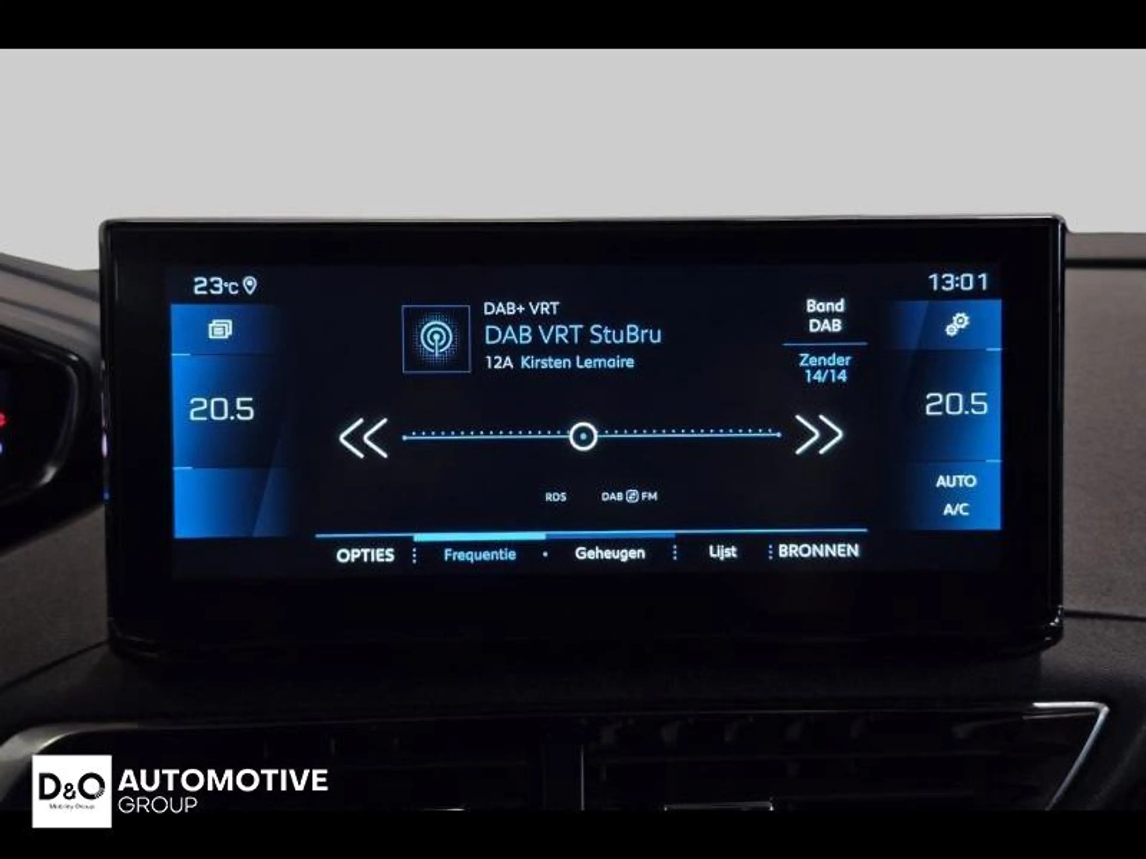 Peugeot 3008 Allure Pack camera gps — photo 14