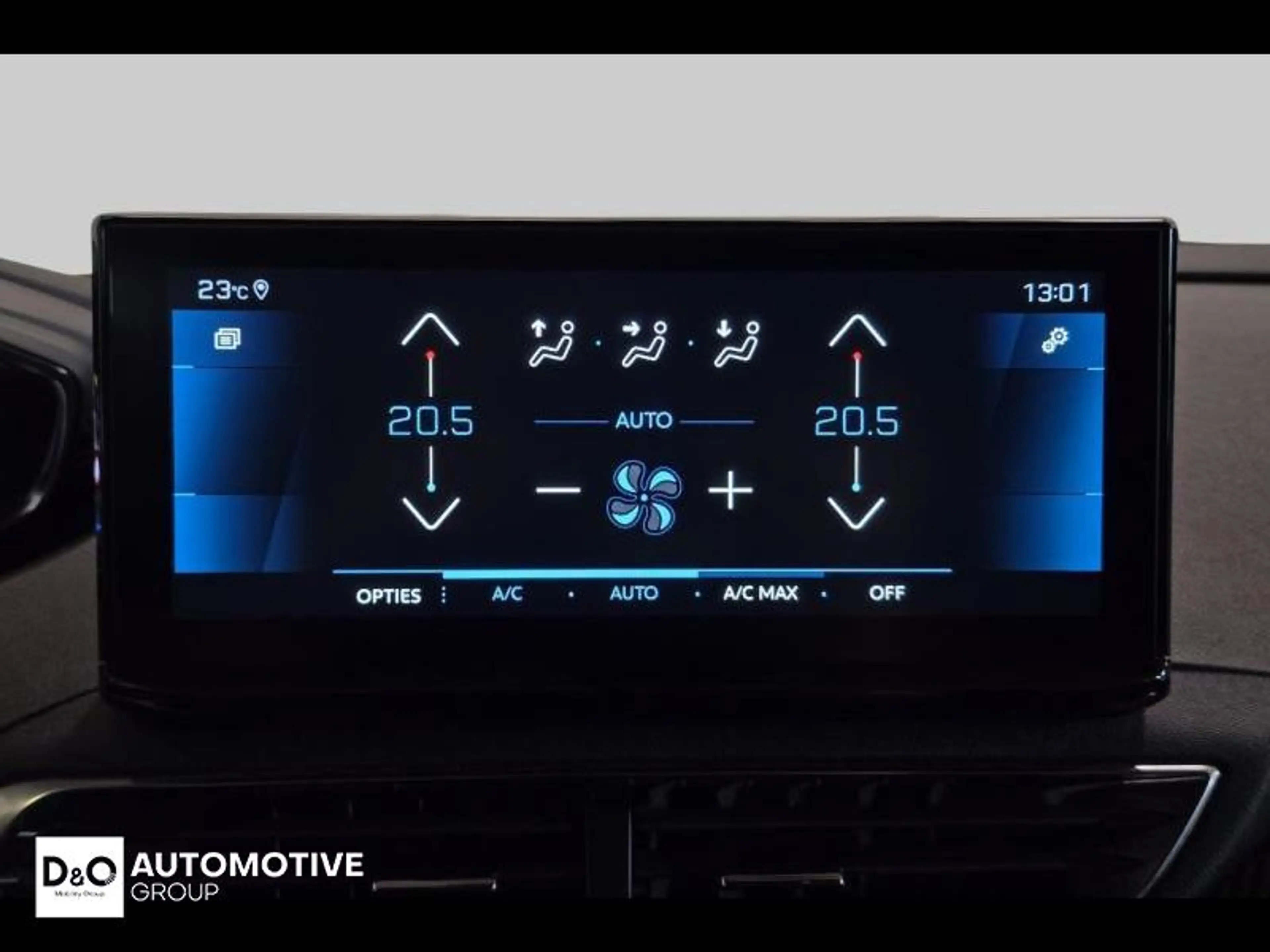 Peugeot 3008 Allure Pack camera gps — photo 15
