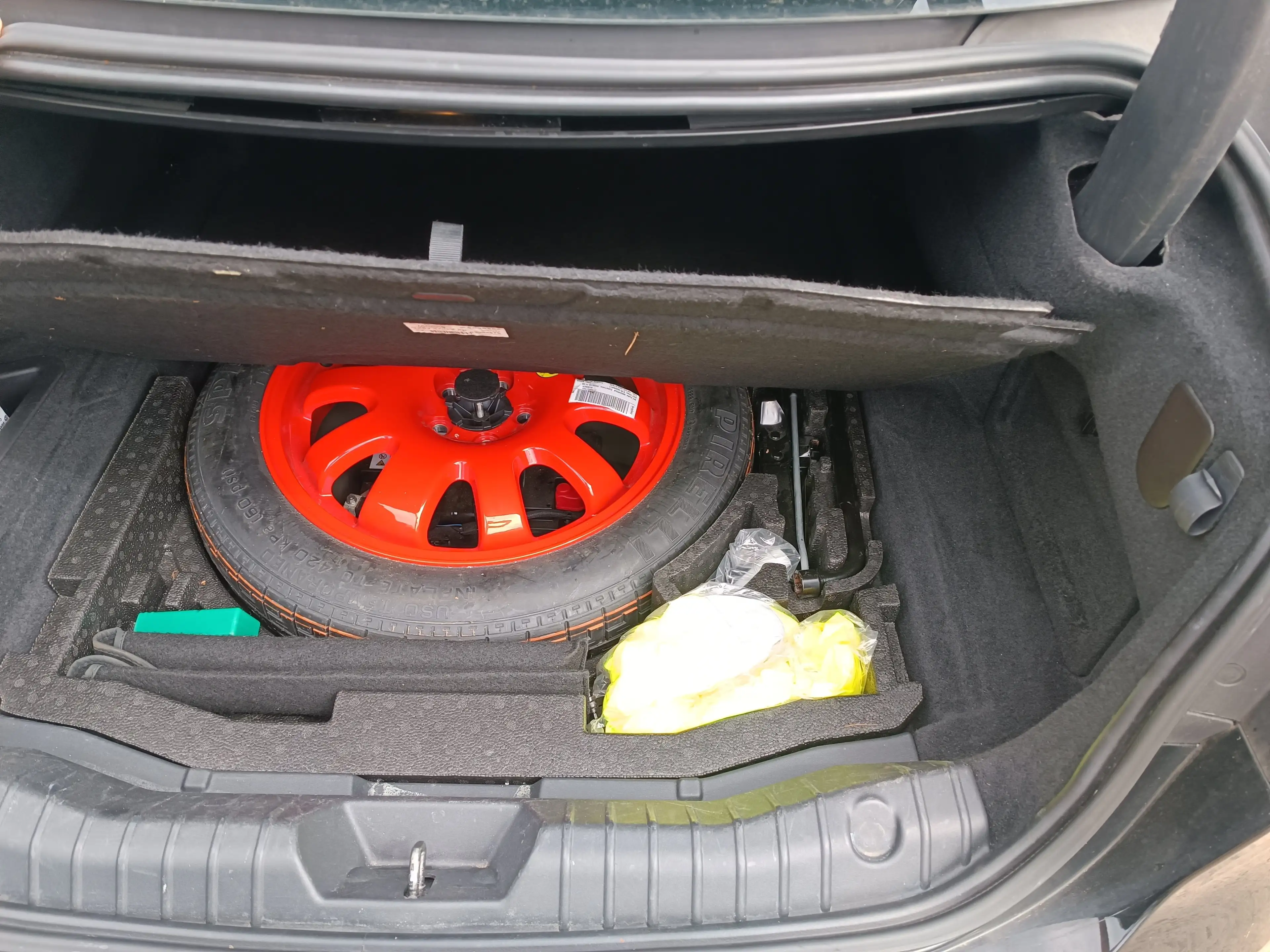 Jaguar XF Aut. R-Sport,NAVI,KAMERA,TEILLEDER,ALU,XENON,2xPDC — photo 14