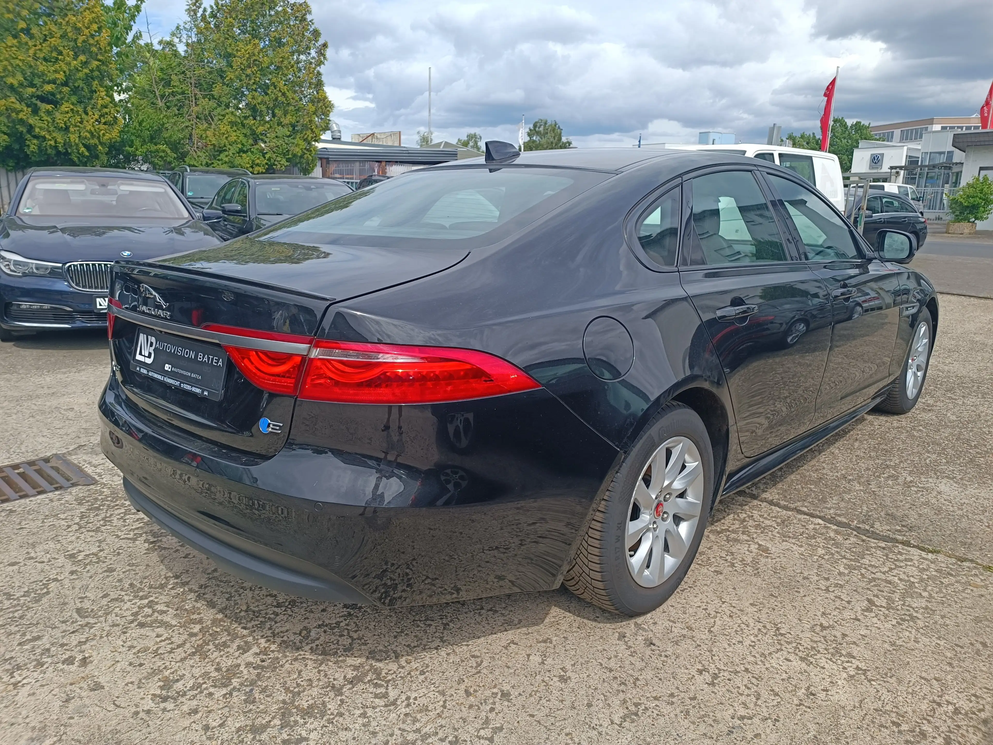 Jaguar XF Aut. R-Sport,NAVI,KAMERA,TEILLEDER,ALU,XENON,2xPDC — photo 4