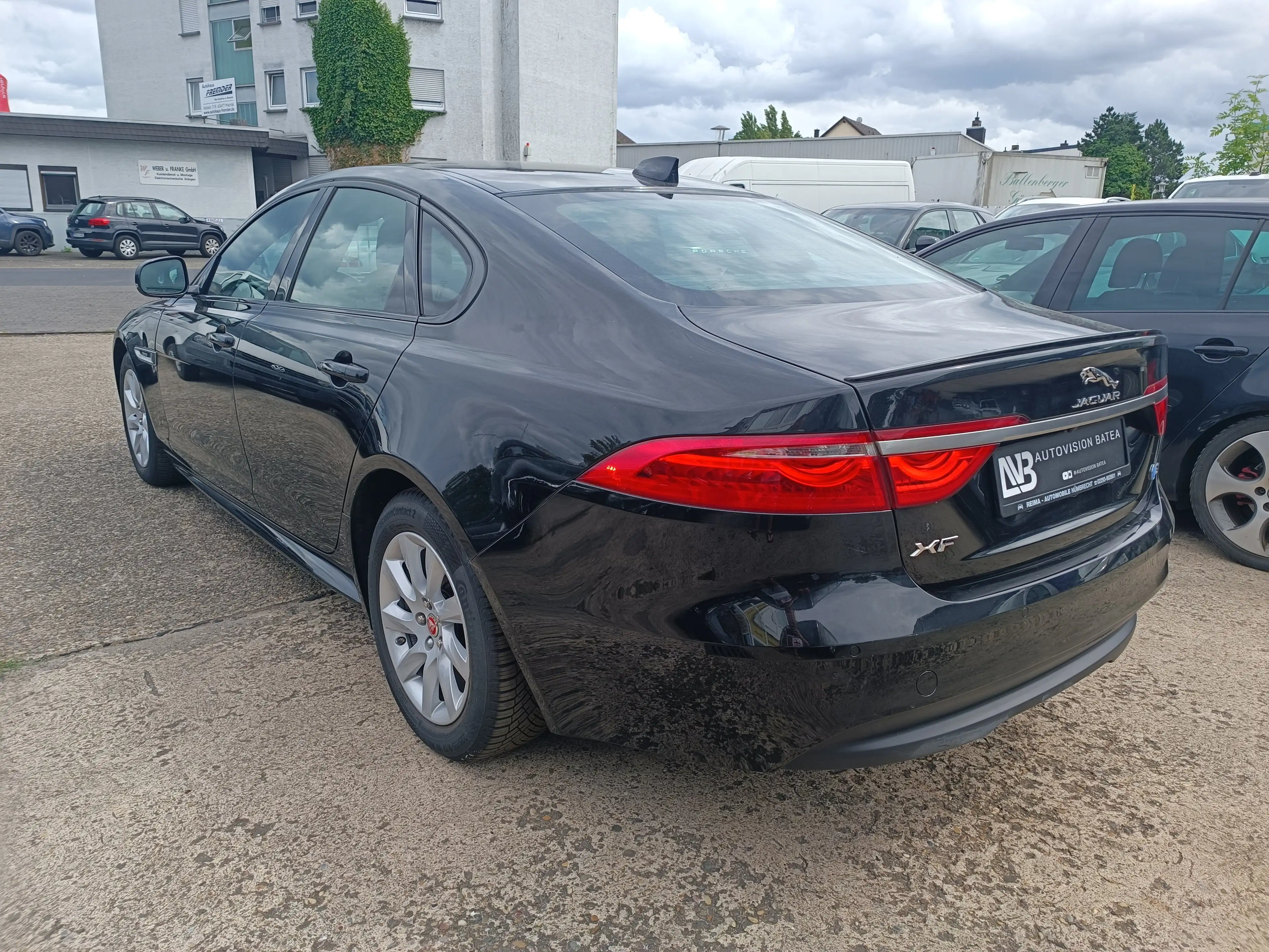 Jaguar XF Aut. R-Sport,NAVI,KAMERA,TEILLEDER,ALU,XENON,2xPDC — photo 6