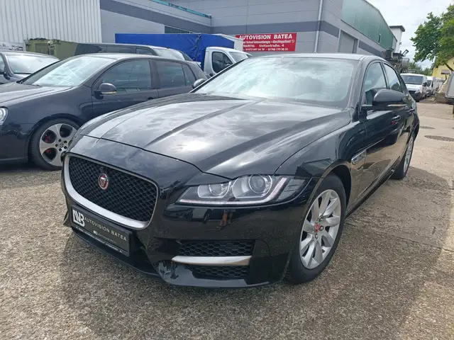 Jaguar XF Aut. R-Sport,NAVI,KAMERA,TEILLEDER,ALU,XENON,2xPDC