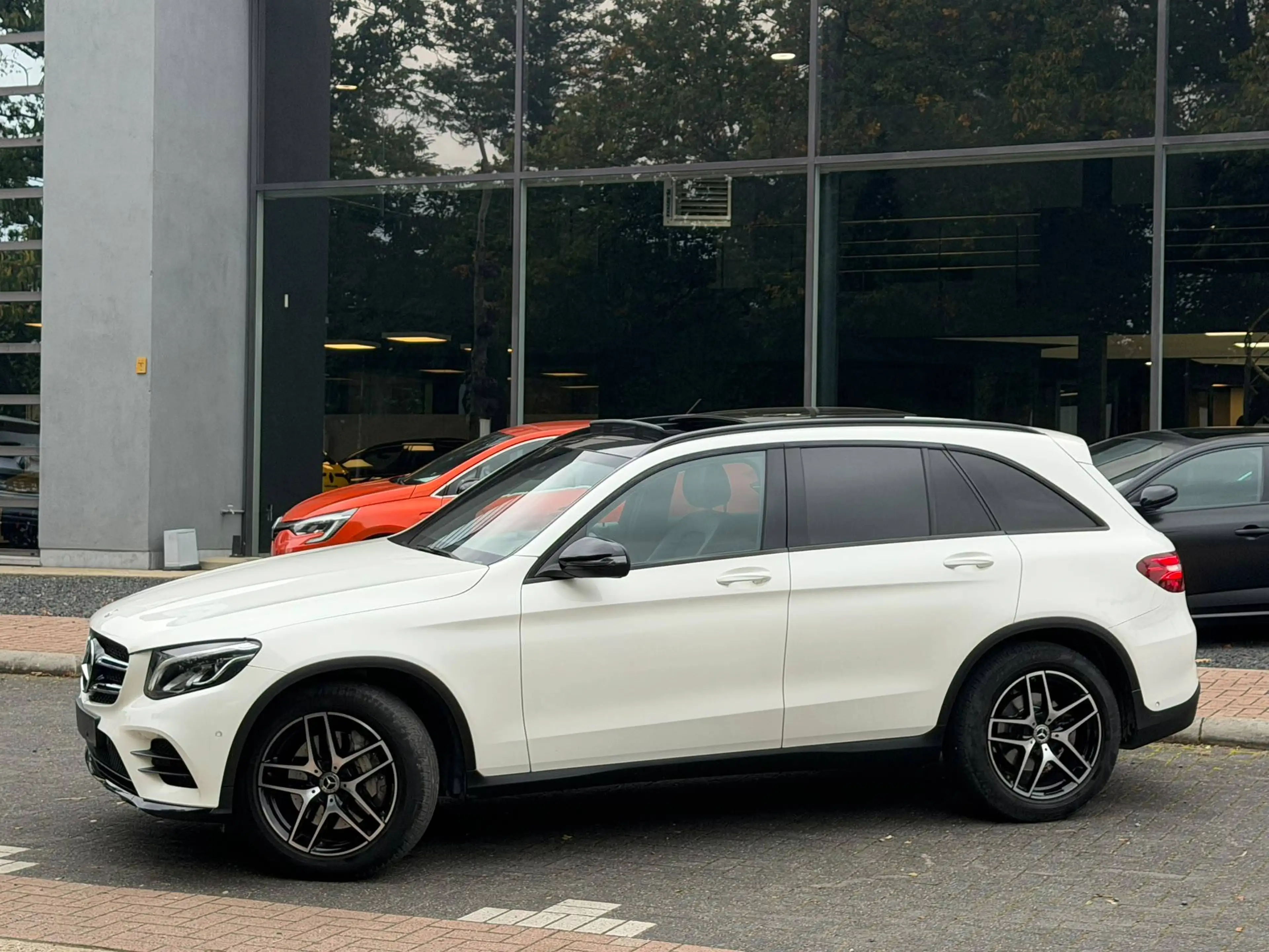 Mercedes-Benz GLC 220 GLC Coupé 220 d 4-Matic Business Solution AMG (EU6c) — photo 3