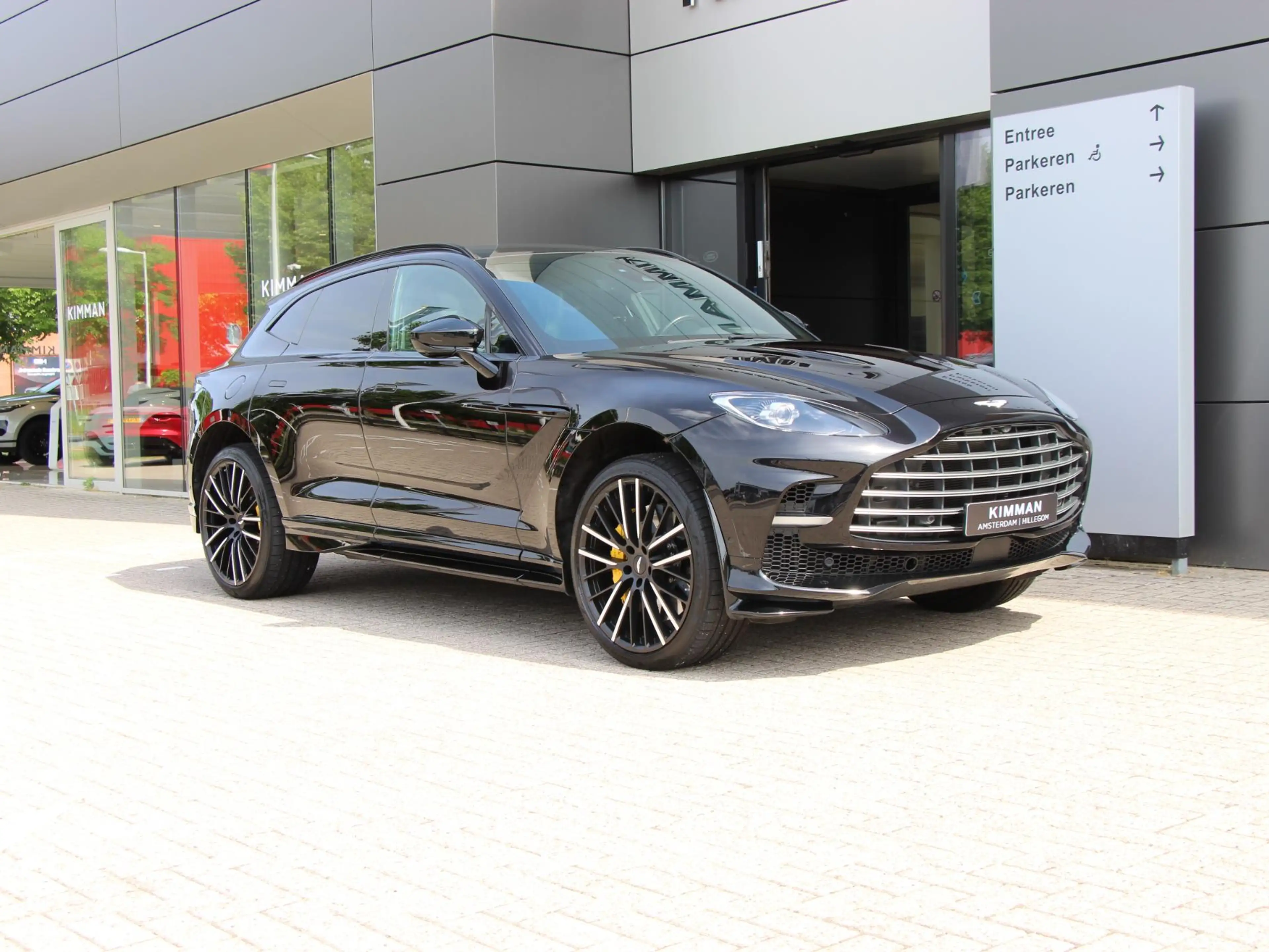 Aston Martin DBX 4.0 V8 707 — photo 34