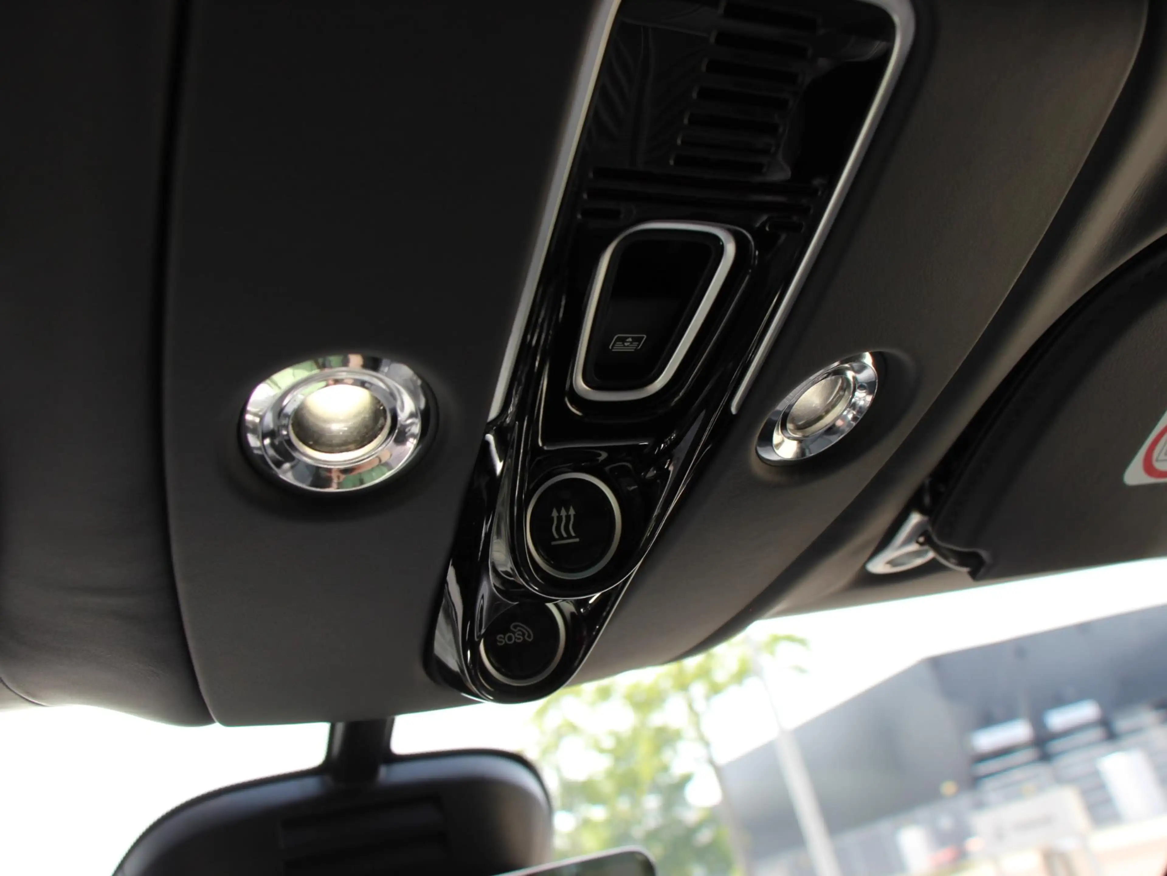 Aston Martin DBX 4.0 V8 707 — photo 22