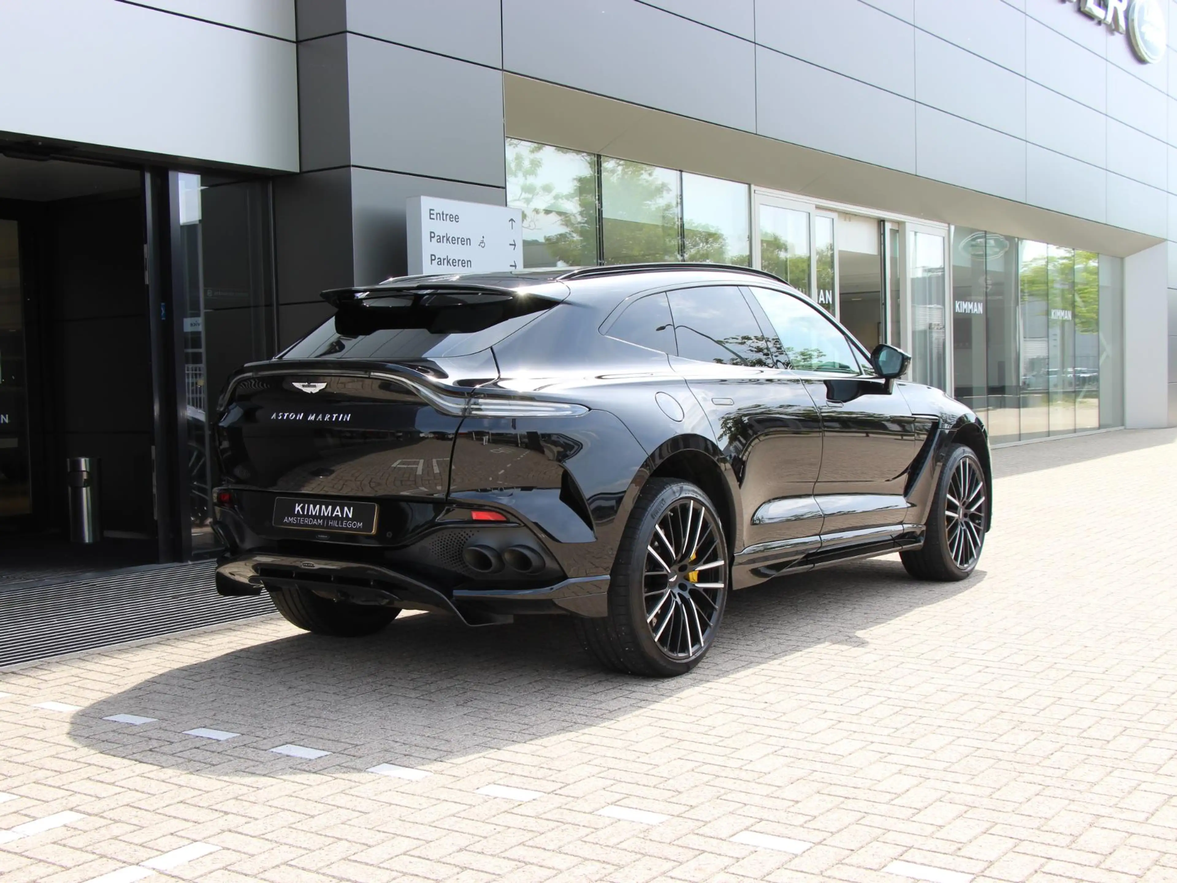 Aston Martin DBX 4.0 V8 707 — photo 6