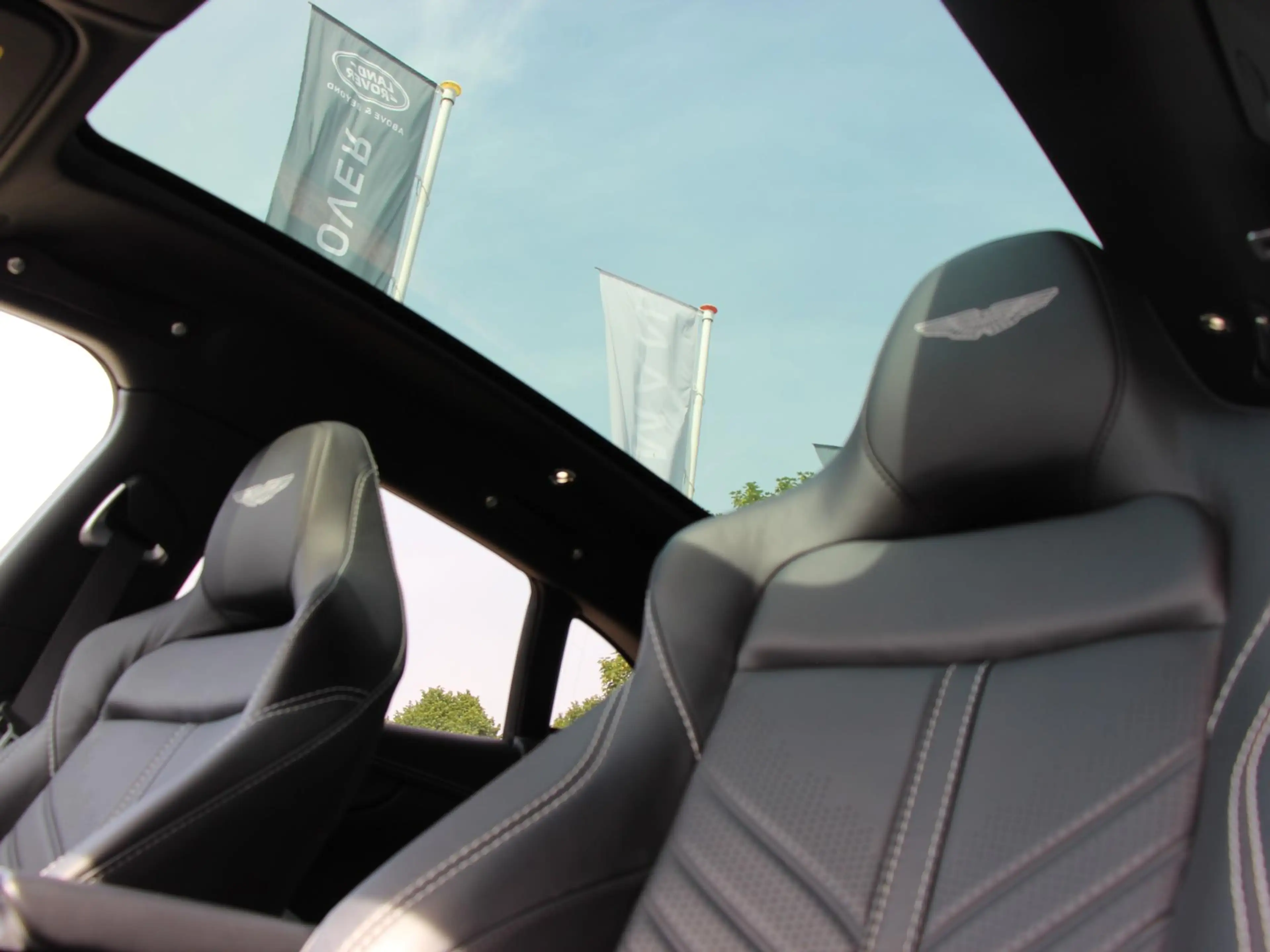 Aston Martin DBX 4.0 V8 707 — photo 25