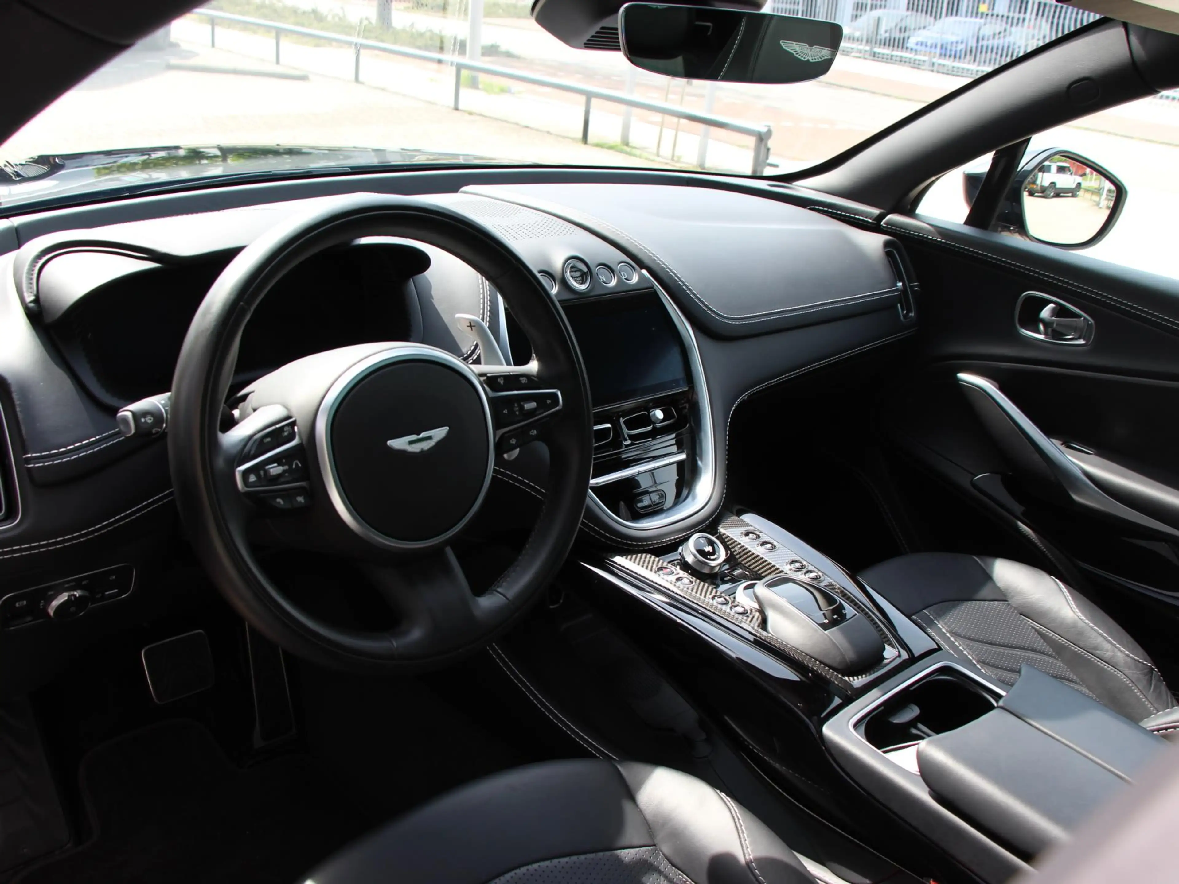 Aston Martin DBX 4.0 V8 707 — photo 16