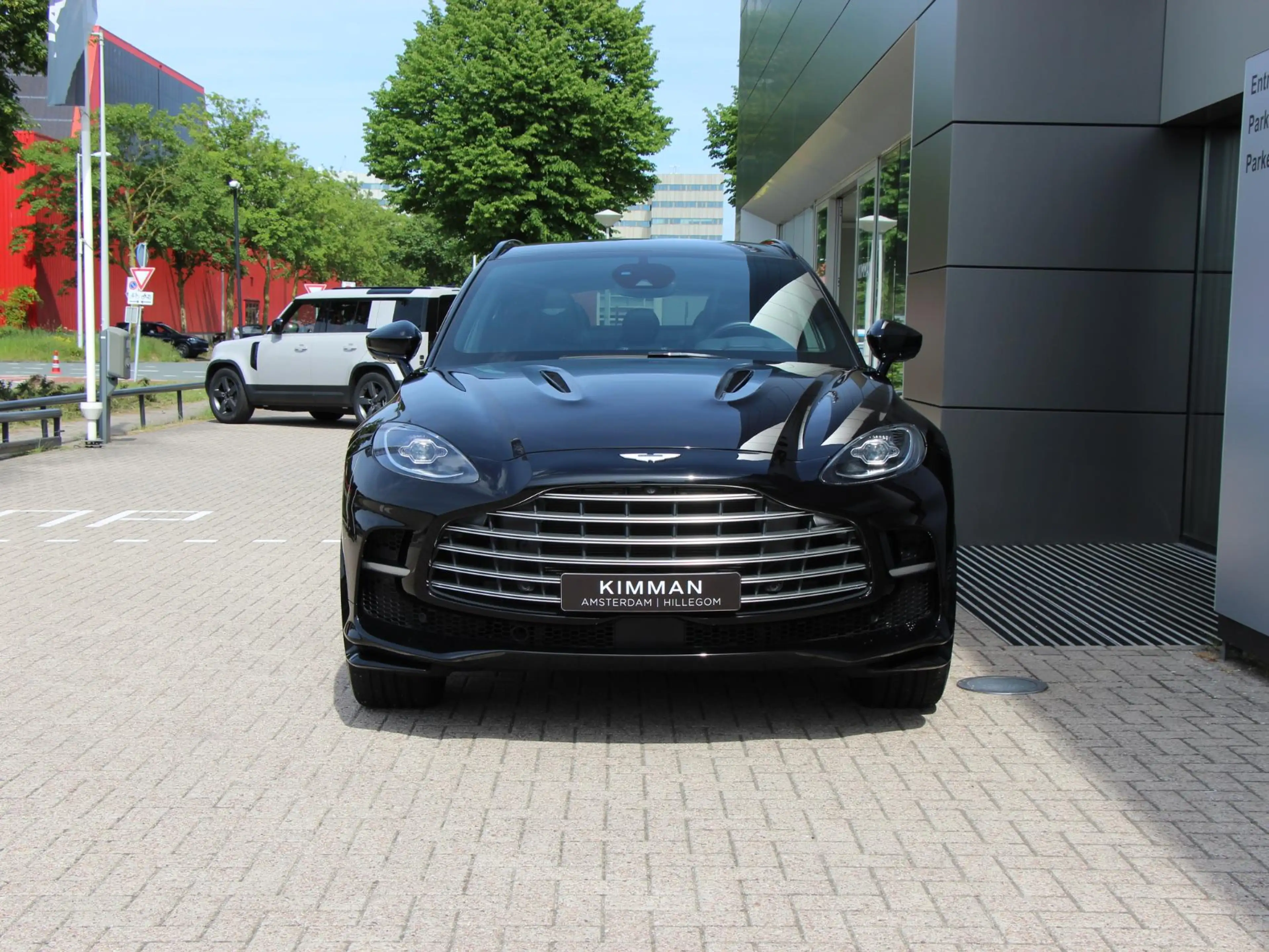 Aston Martin DBX 4.0 V8 707 — photo 2