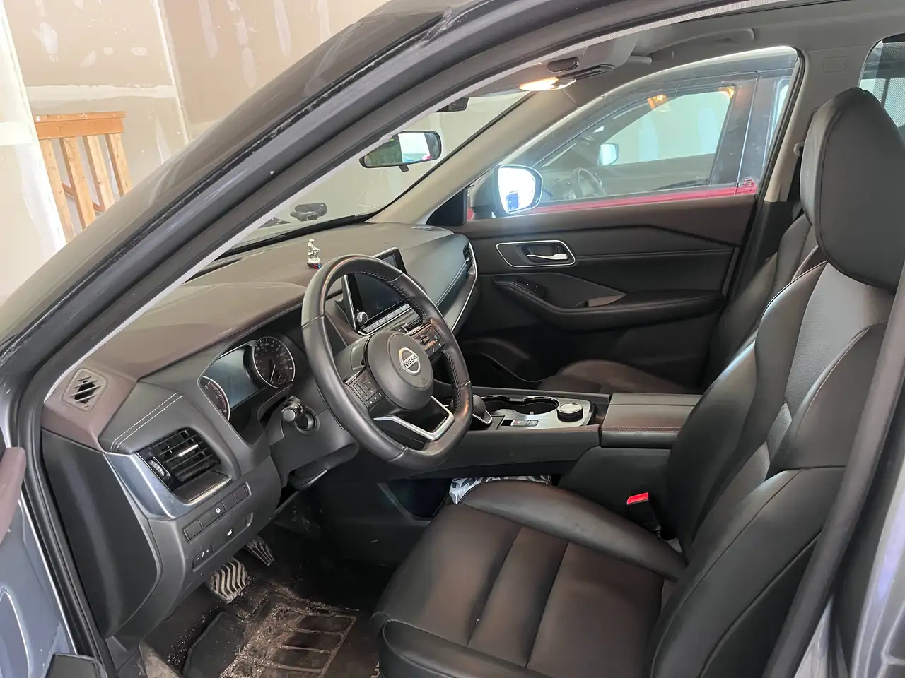 Nissan Rogue снимка Nissan Rogue